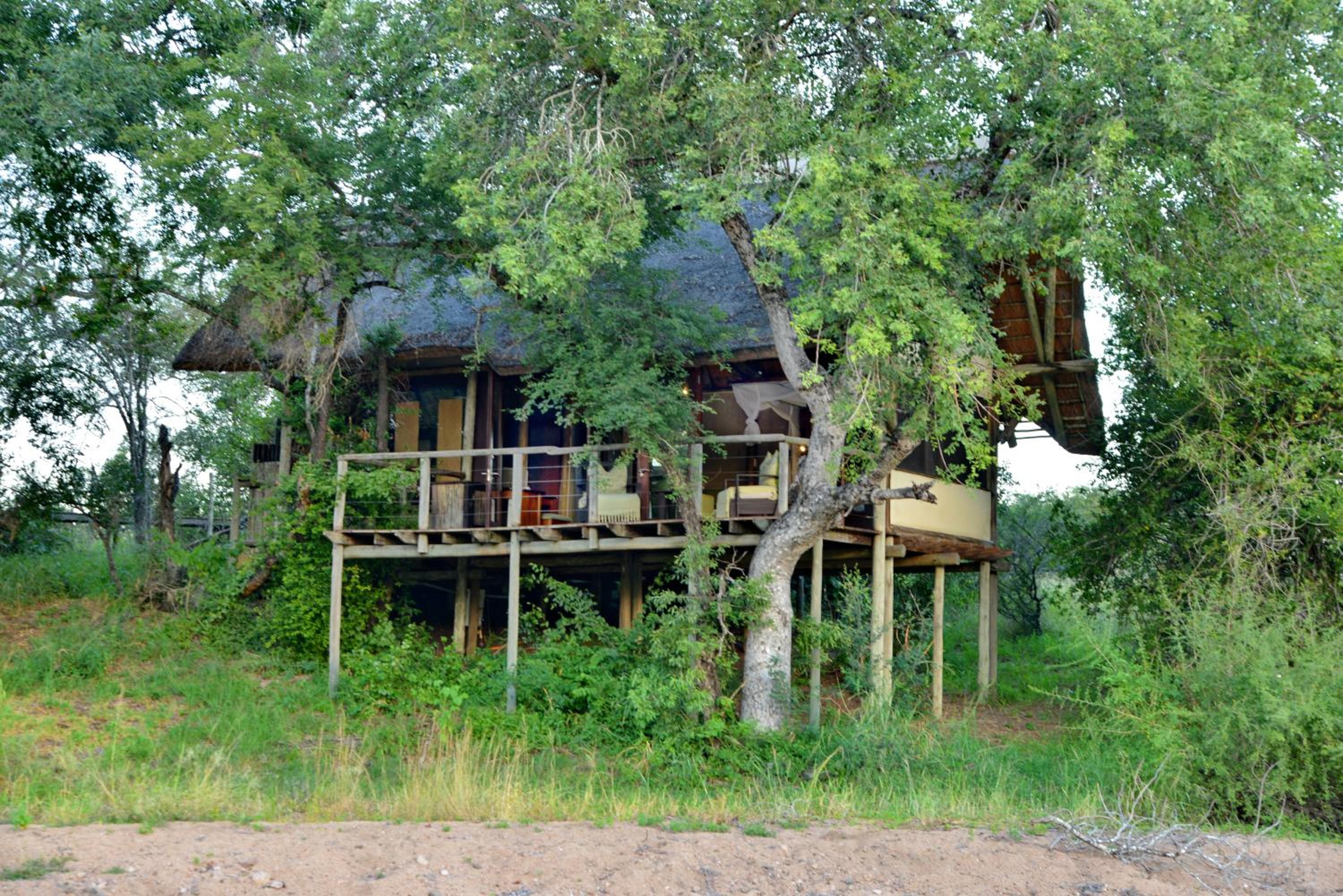 Double Room with Balcony - Photo 2