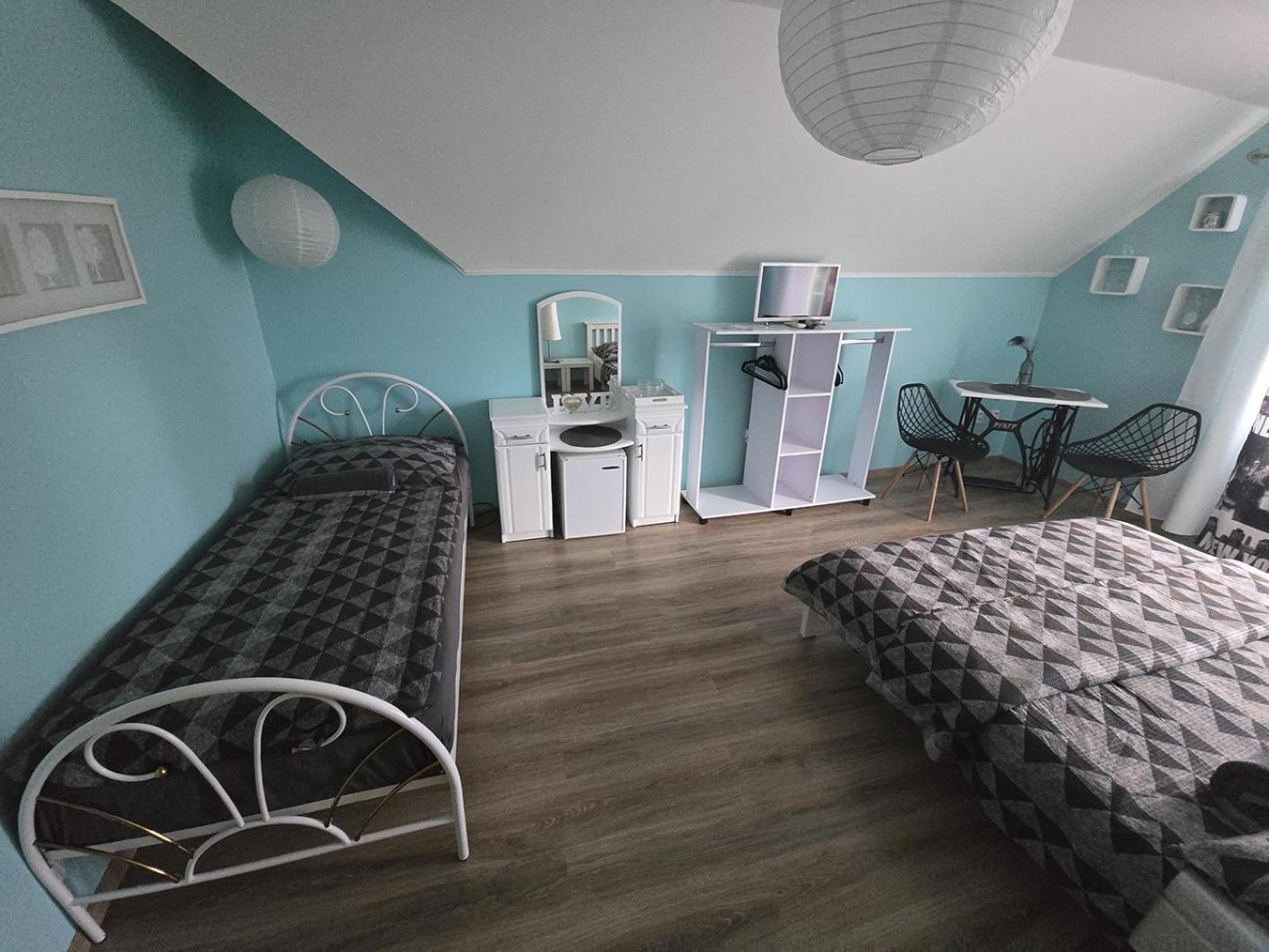 Double Room with Balcony (3 Adults) photo 3