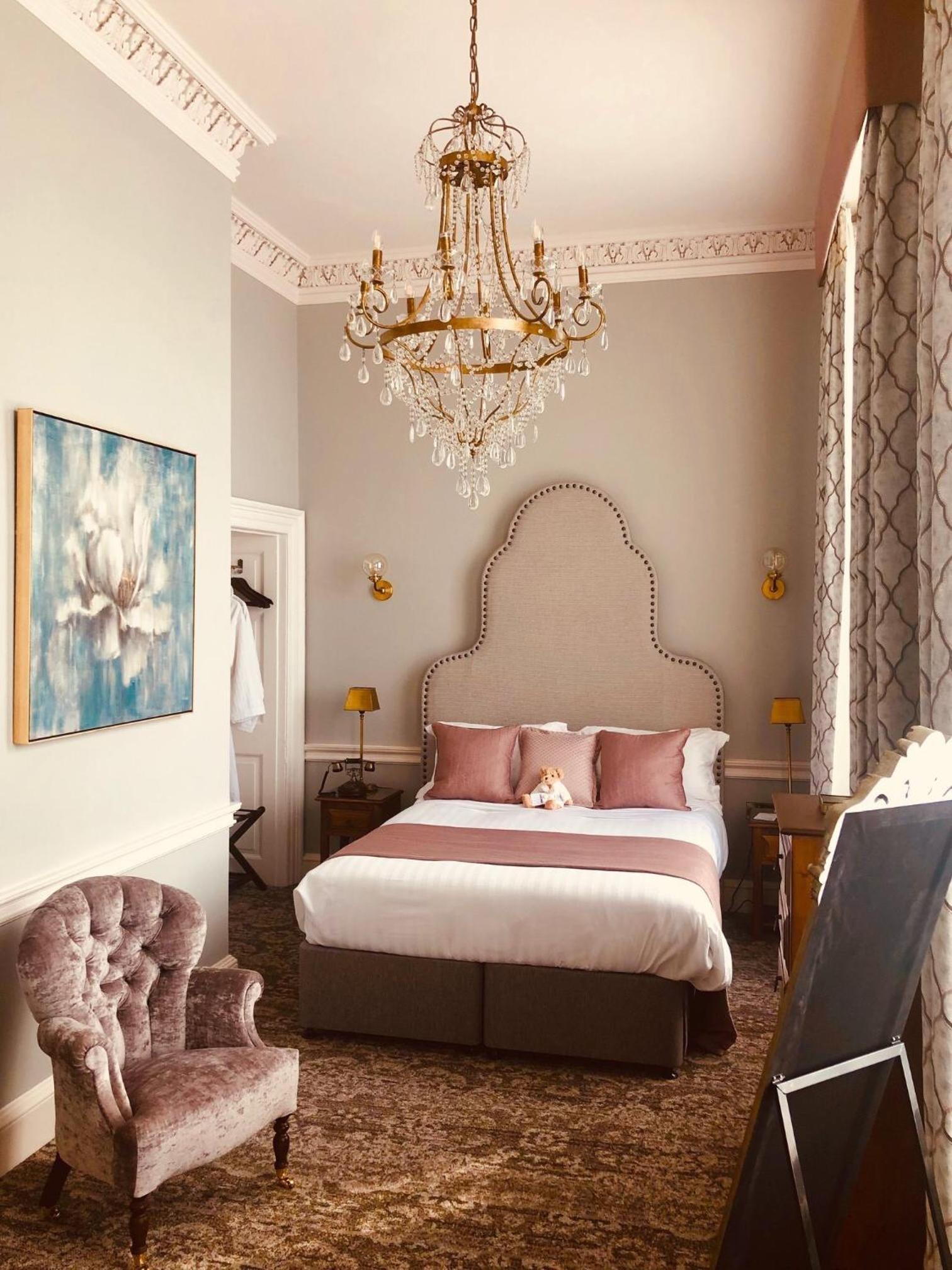 Luxury Cozy Suite - Photo 2