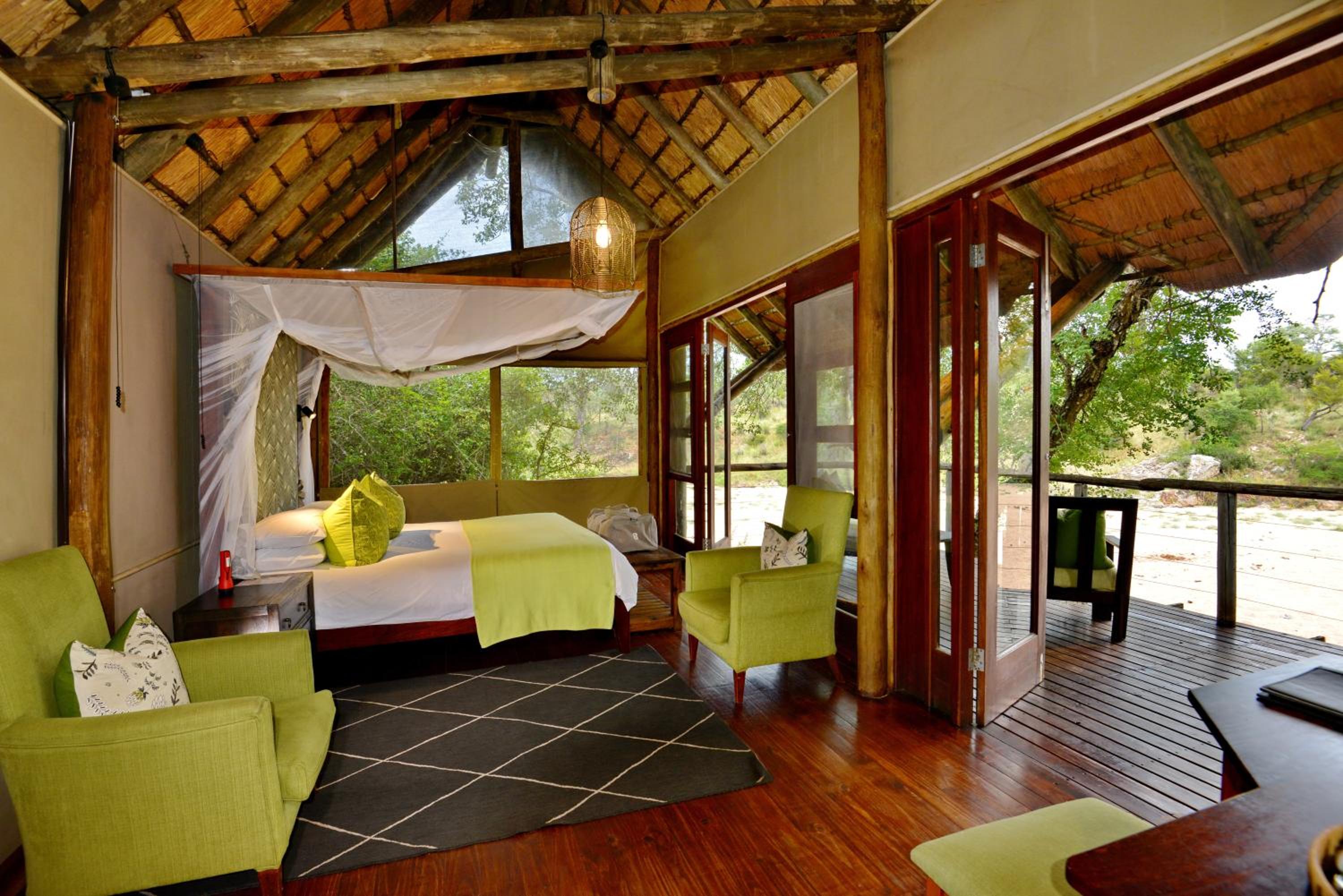 Double Room with Balcony - Photo 1
