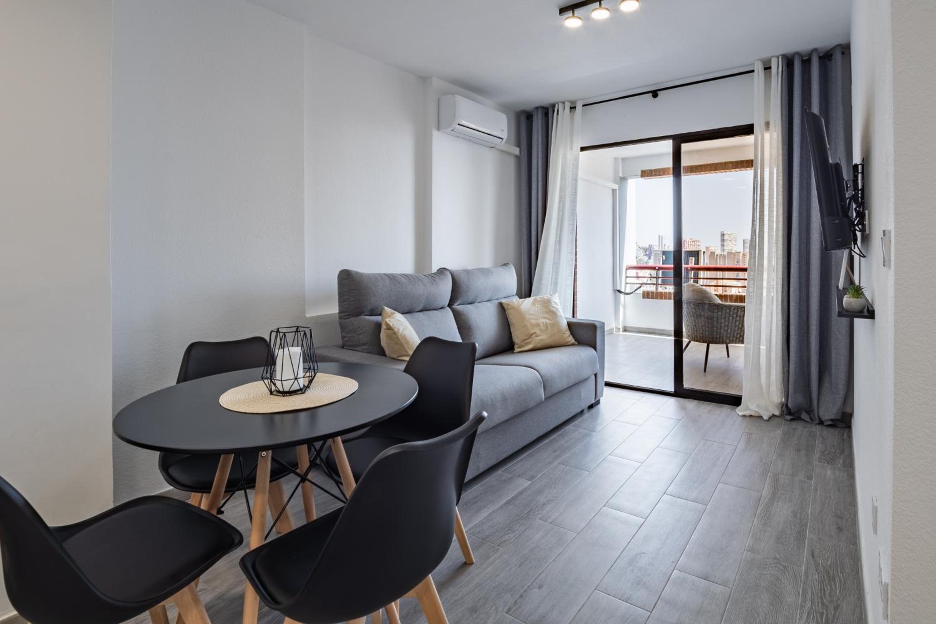 Apartamento de una habitación con vista al mar