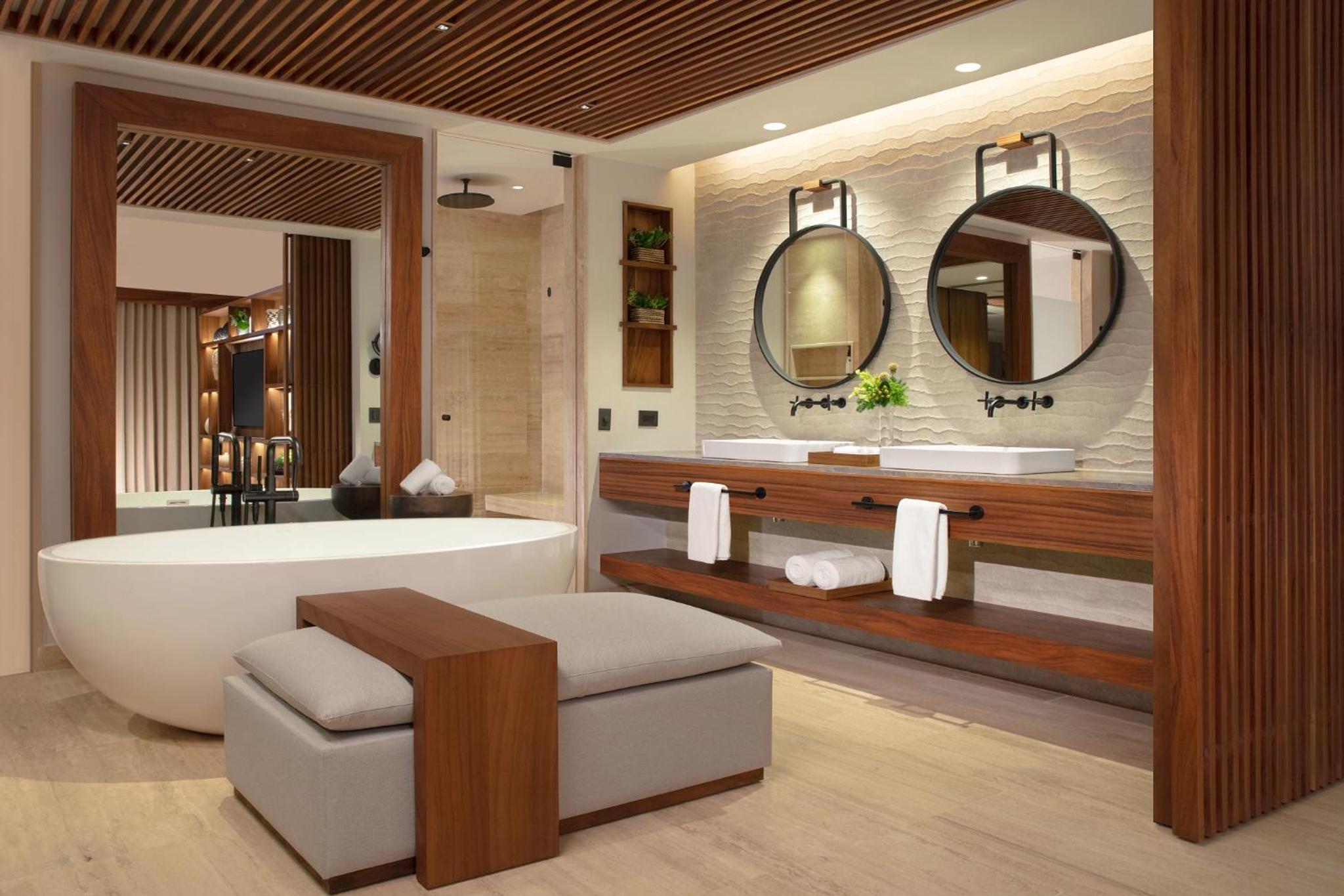 Preferred Club Master Suite Ocean Front