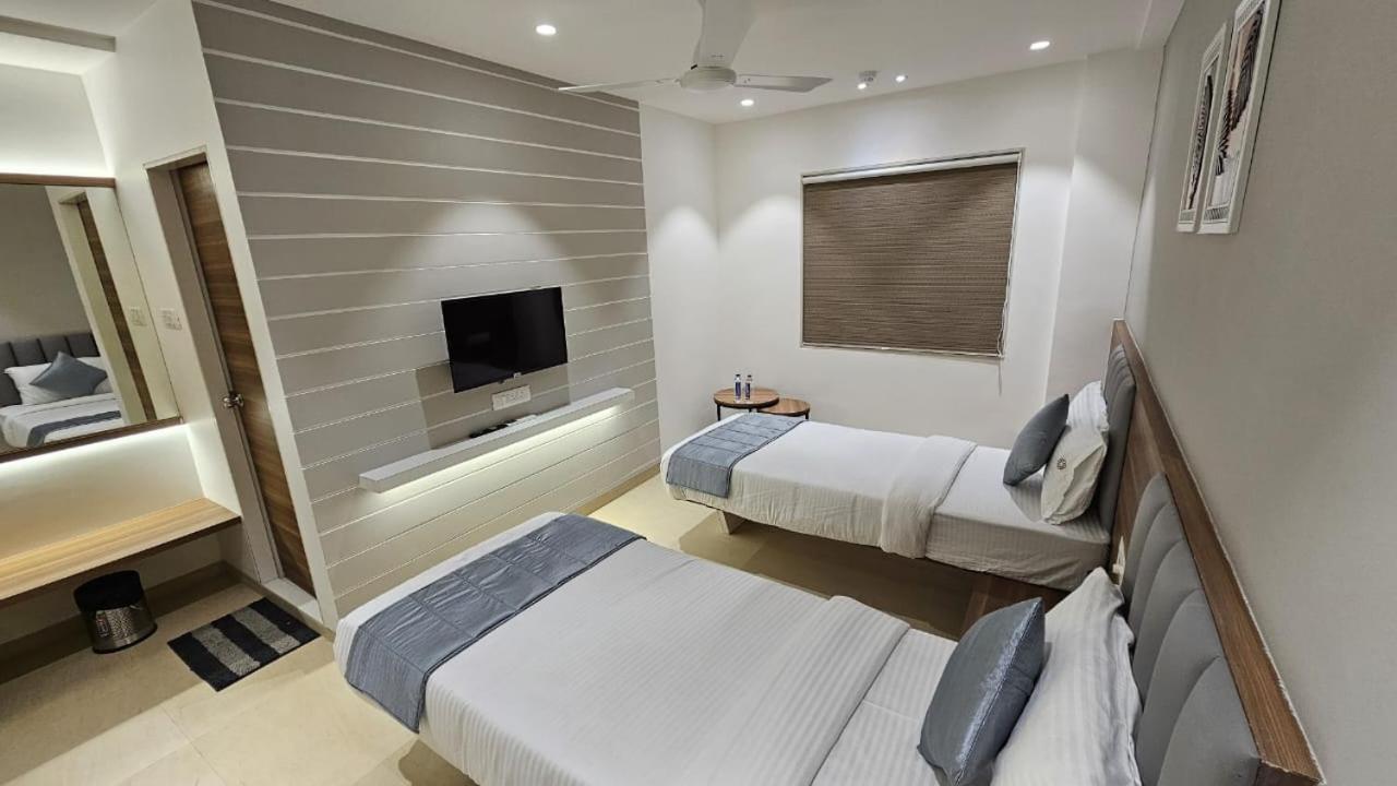 Standard Double or Twin Room - Photo 1