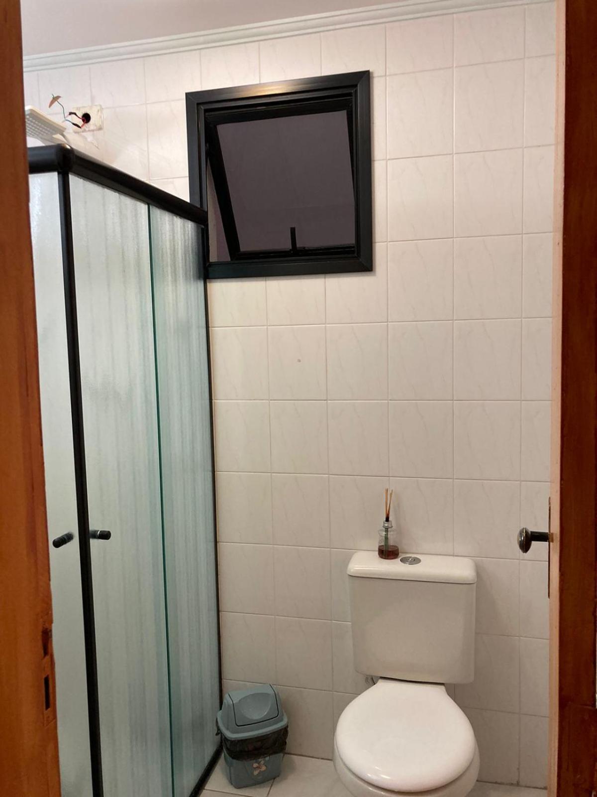 One-Bedroom Apartment - Photo 28