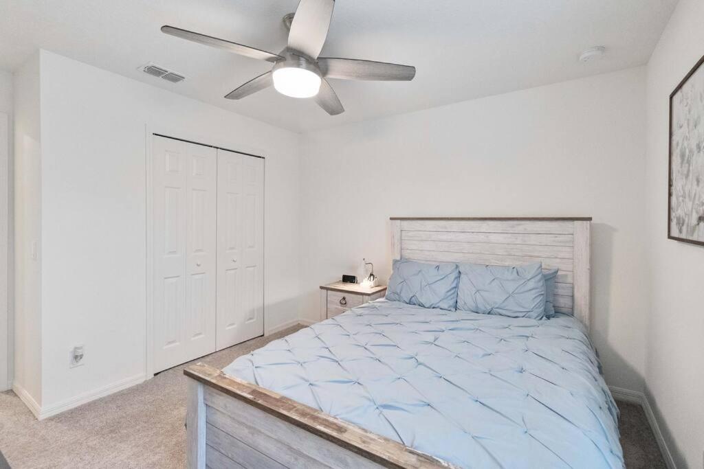 One-Bedroom House photo 1