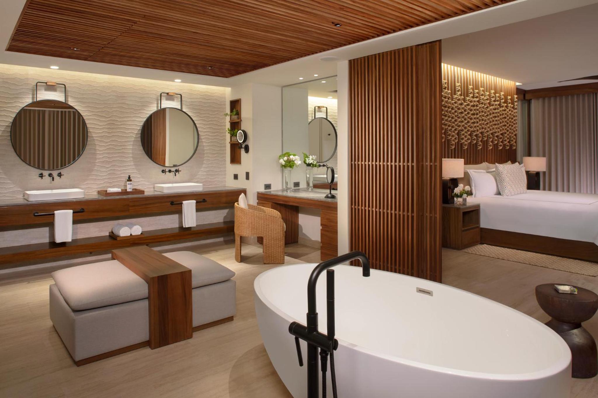 Presidential Suite Ocean Front thumbnail 6