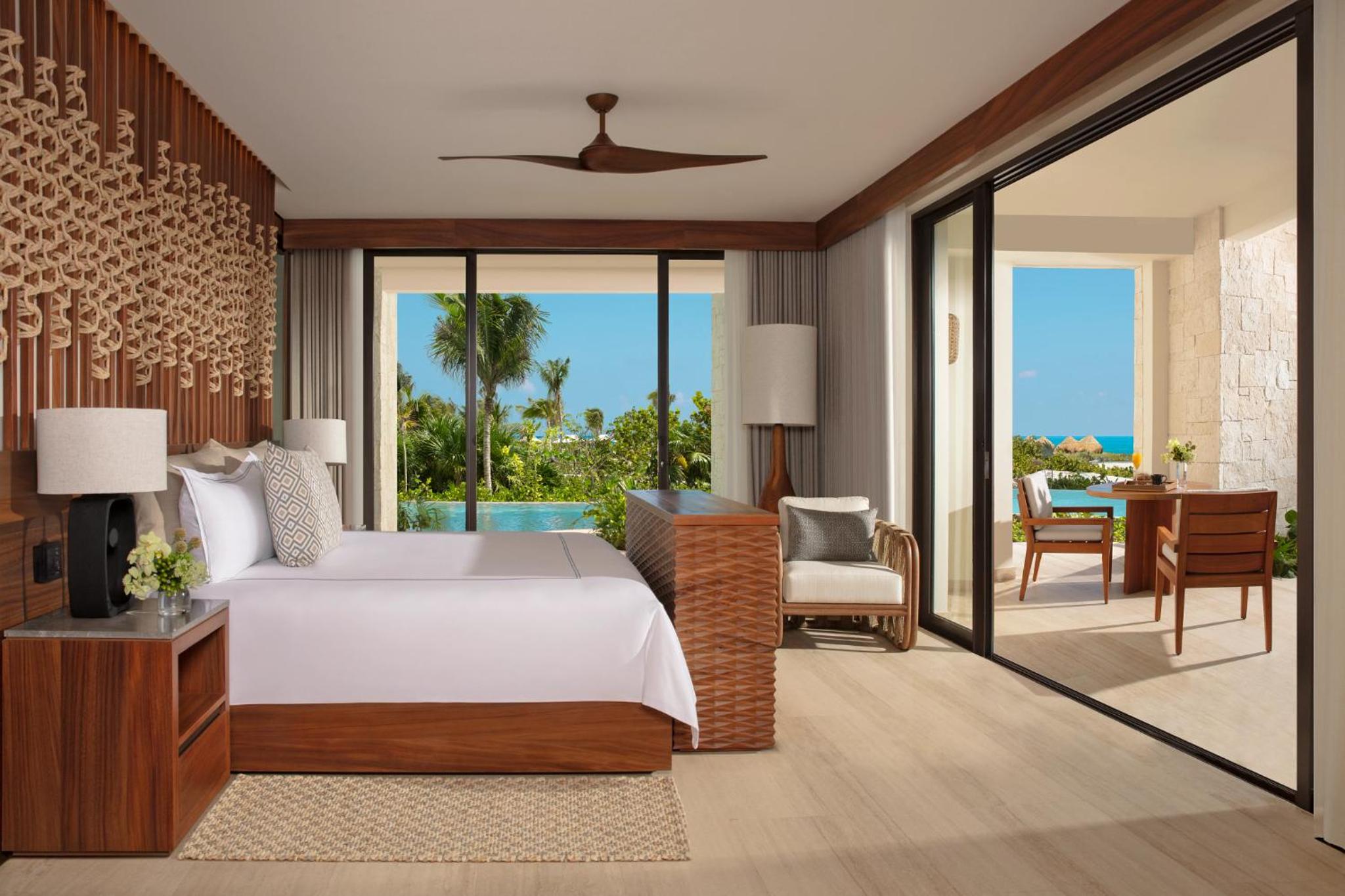Suite Presidencial con Salida a la Piscina frente al Océano con Terraza