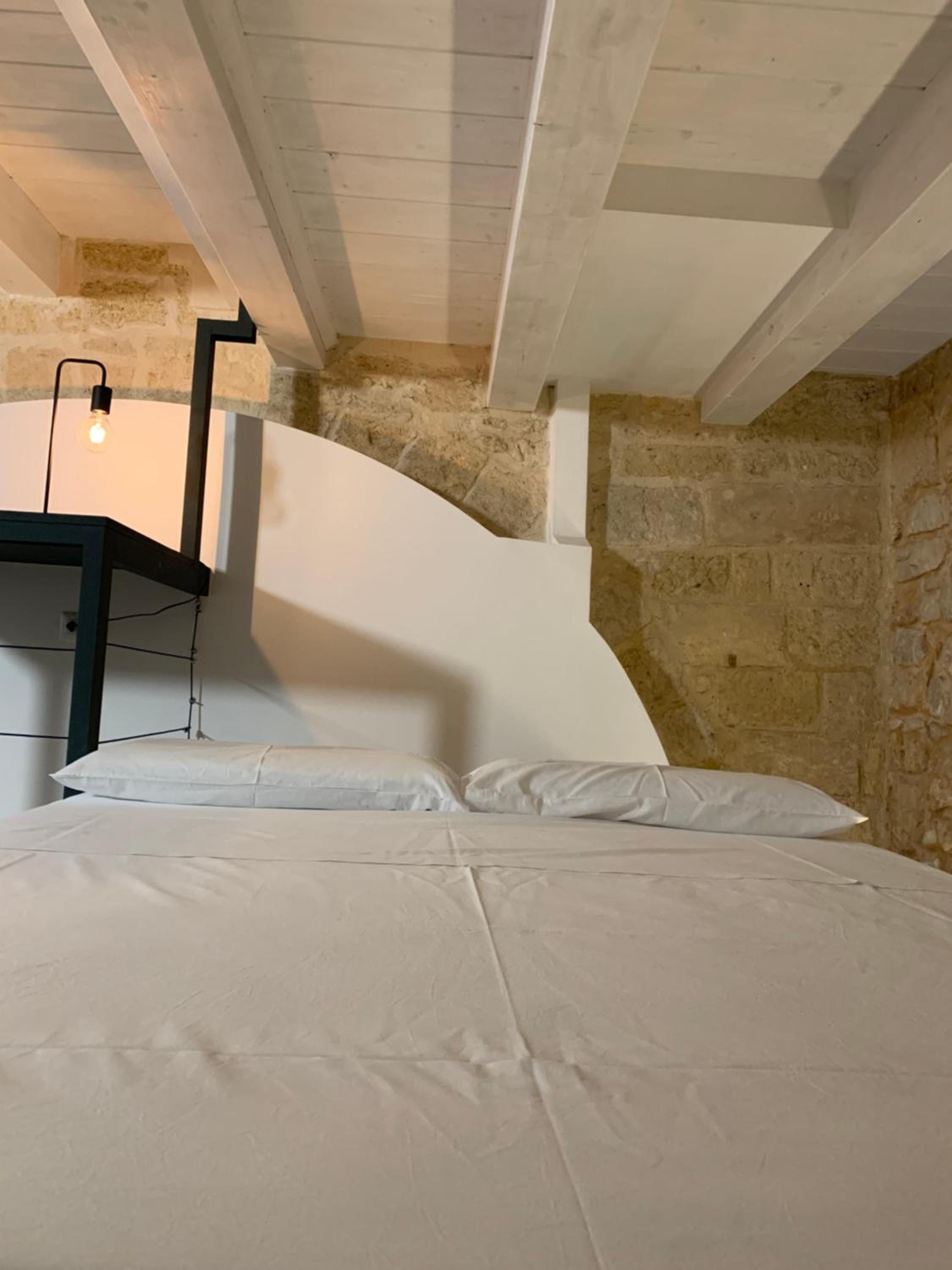 Deluxe One-Bedroom Apartment