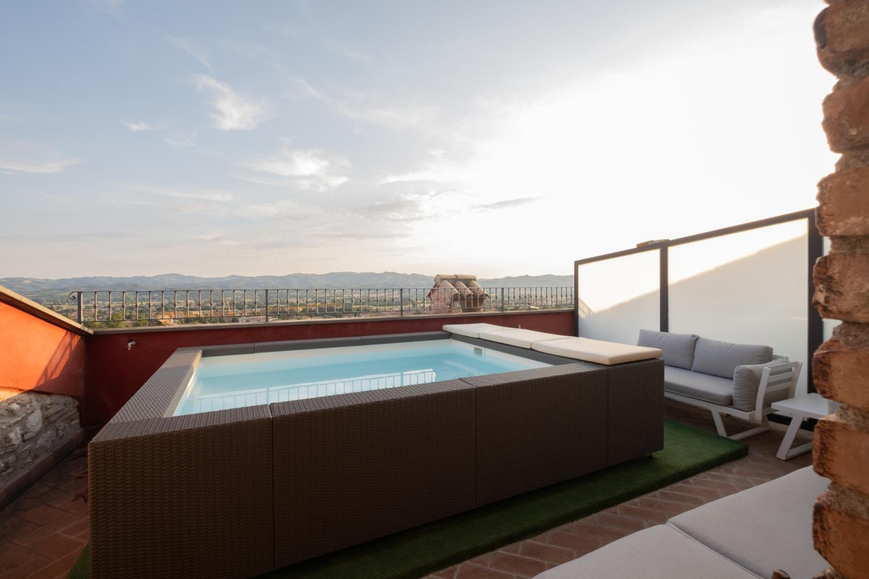 Junior Suite with Private Pool - Photo 8