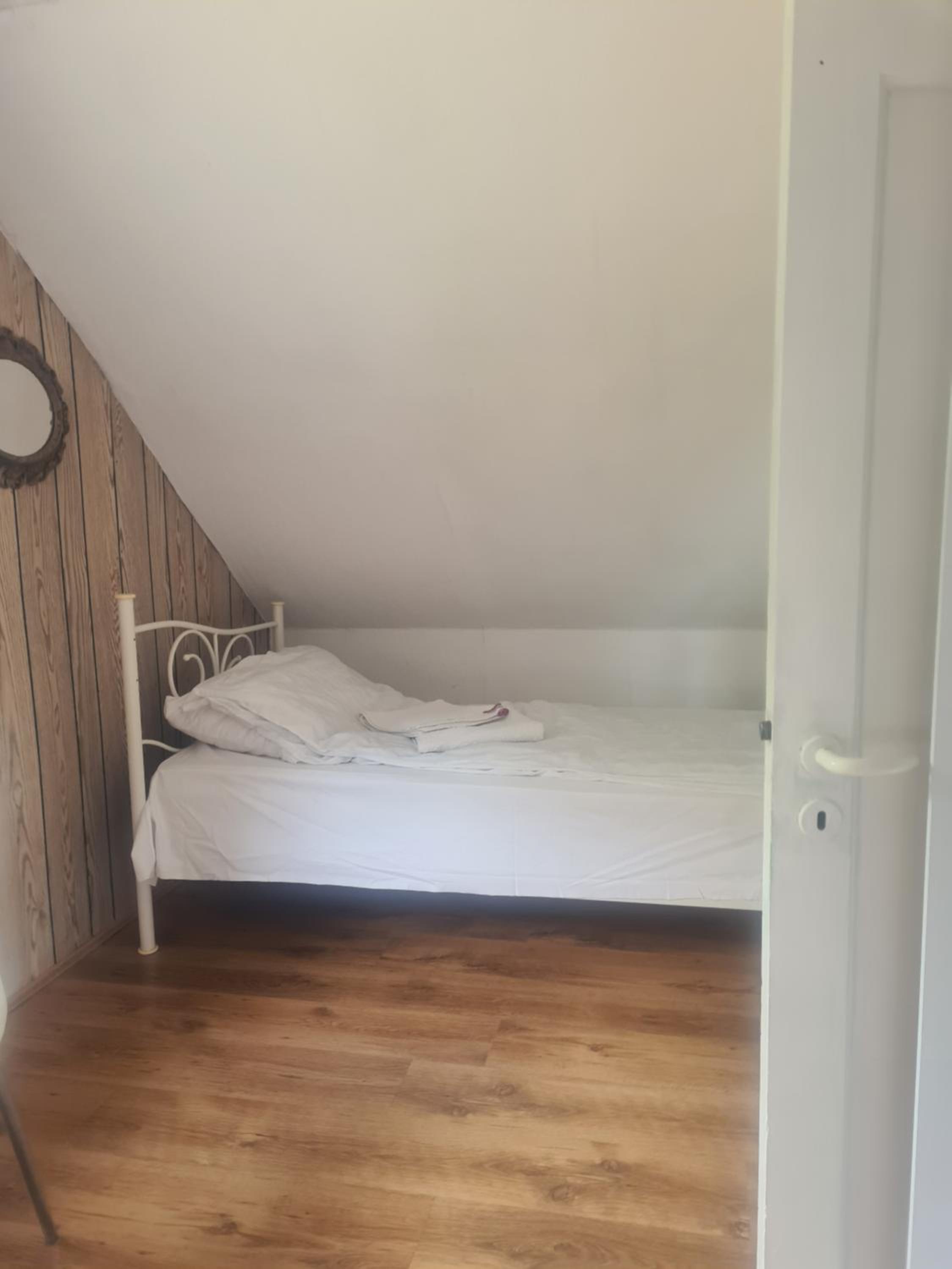 Four-Bedroom House photo 2
