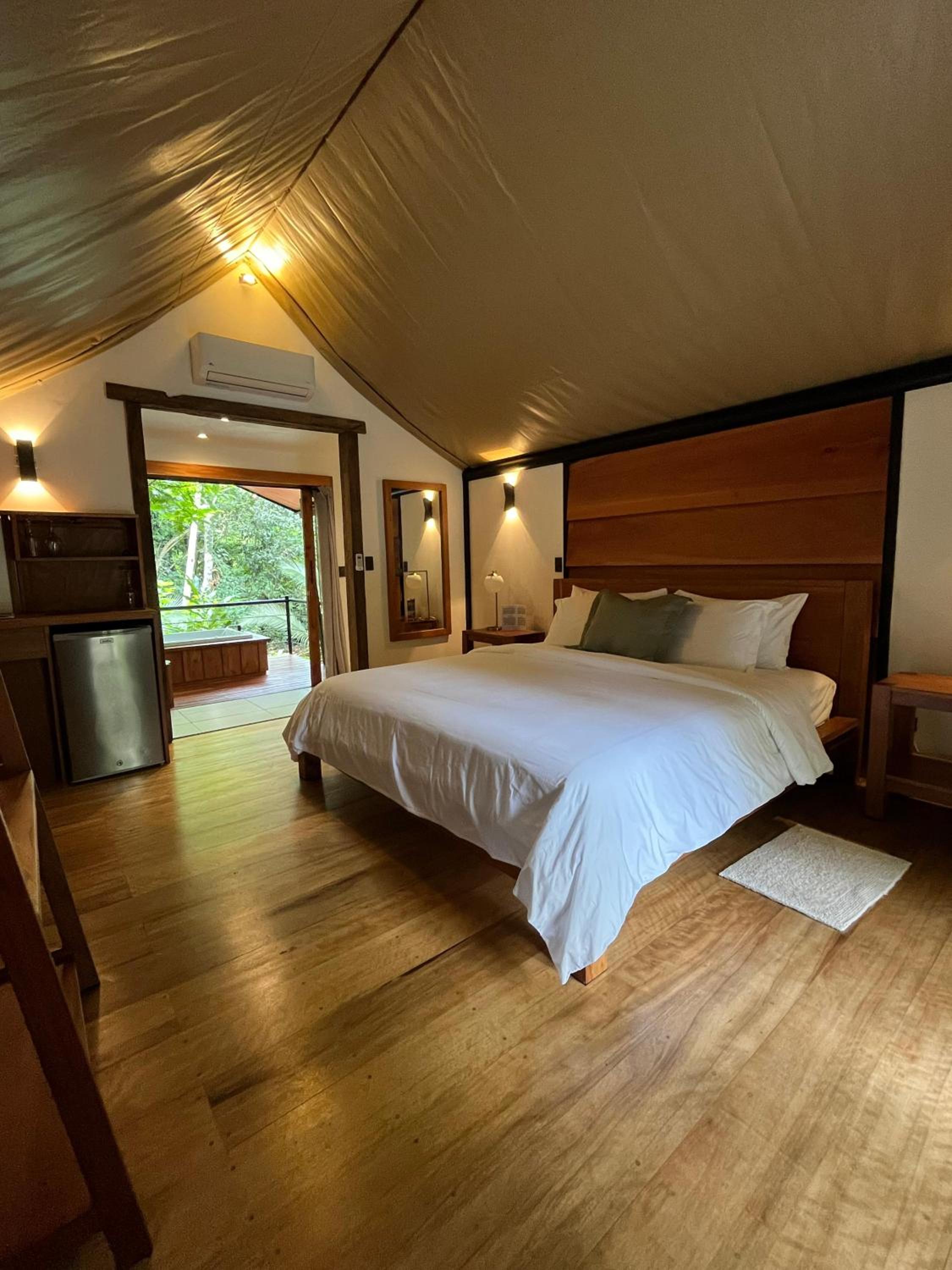 Honeymoon Glamping Tent photo 1