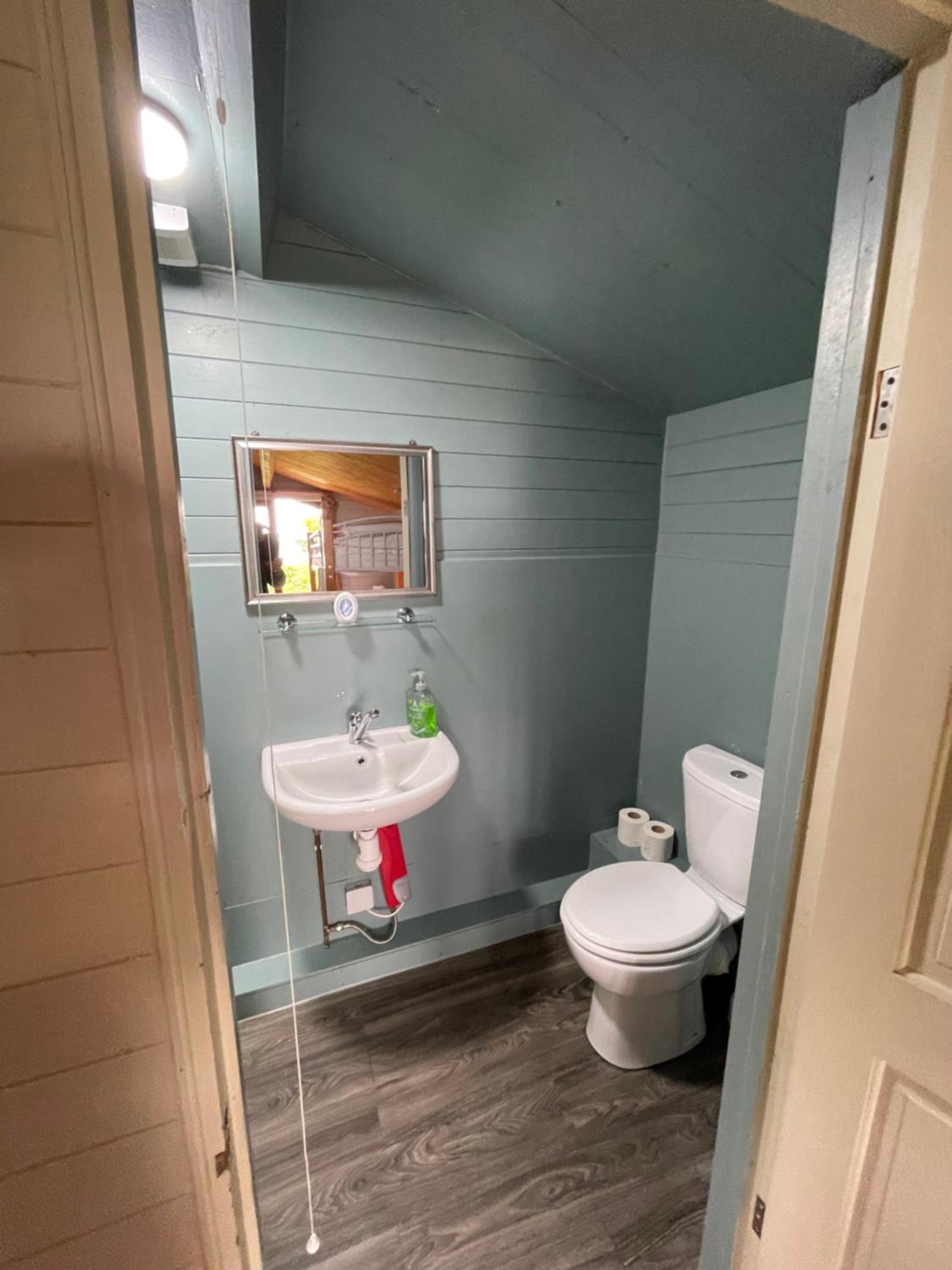 Family Room with Private Bathroom - Photo 11