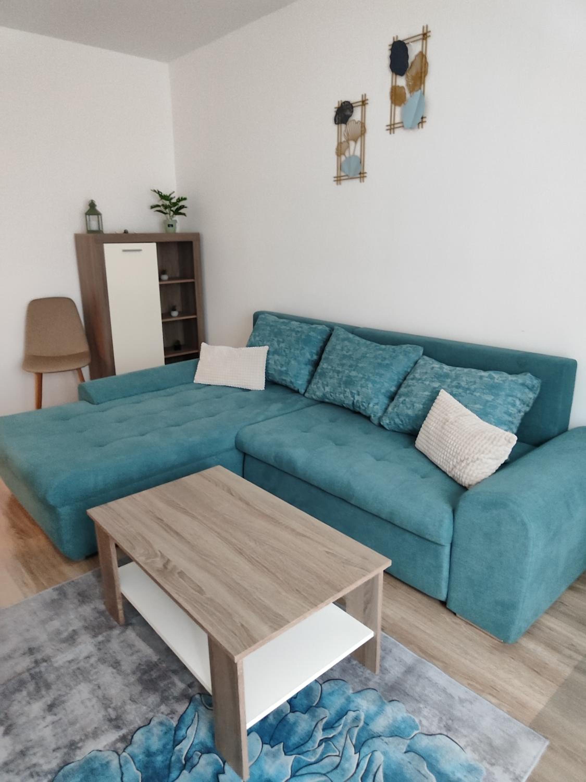 One-Bedroom Apartment photo 1