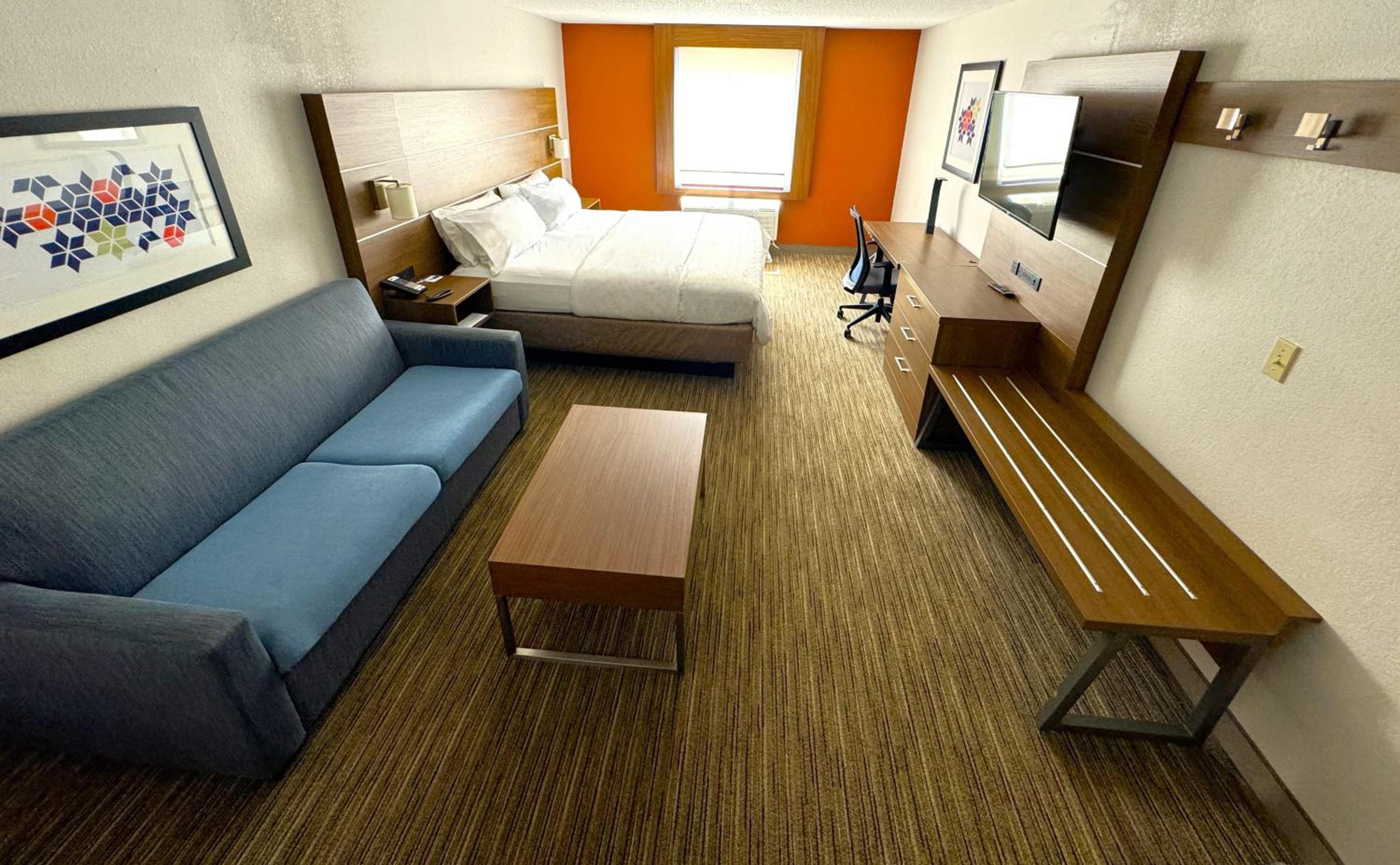 King Suite - Photo 1