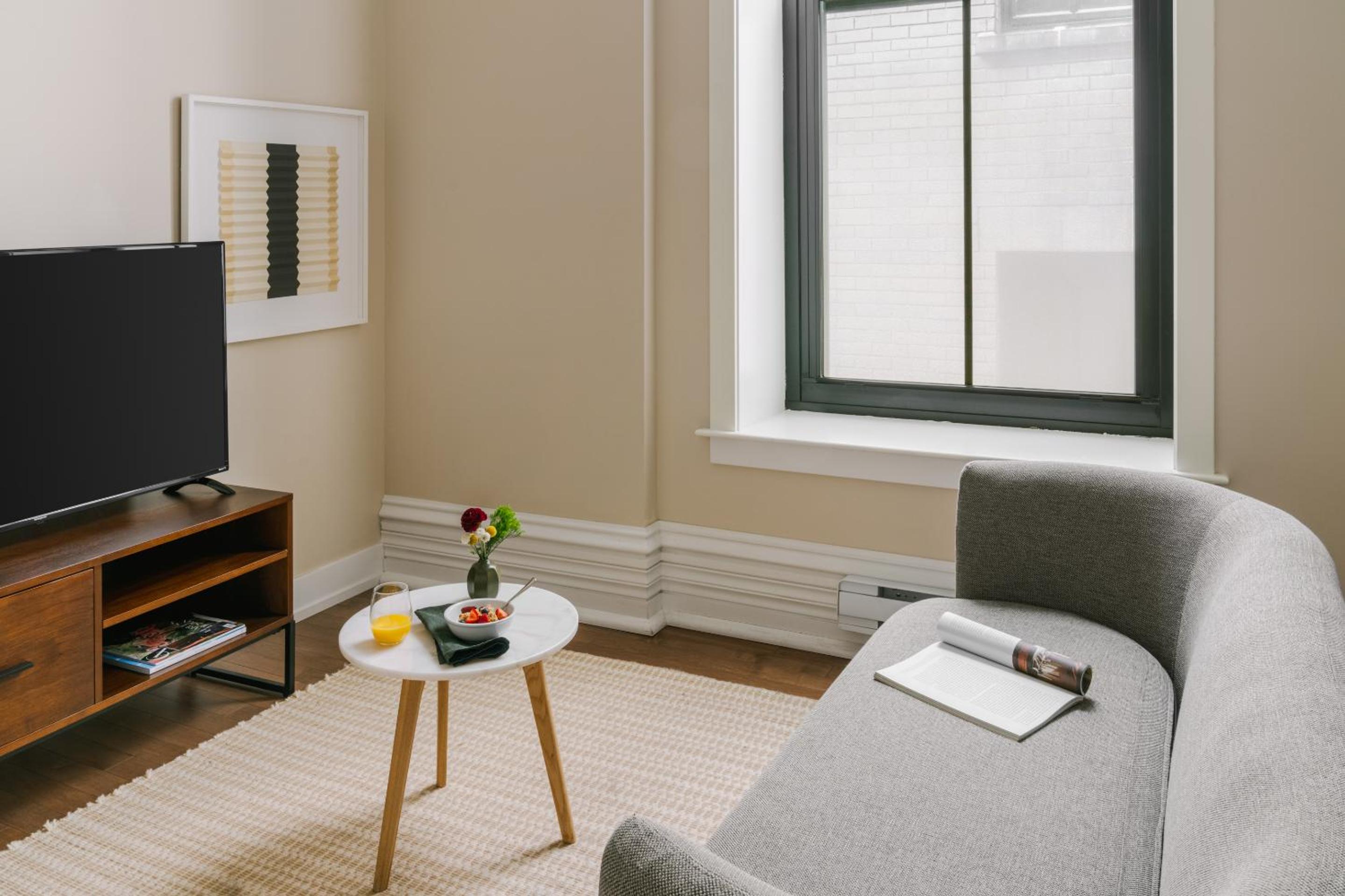 One-Bedroom Apartment