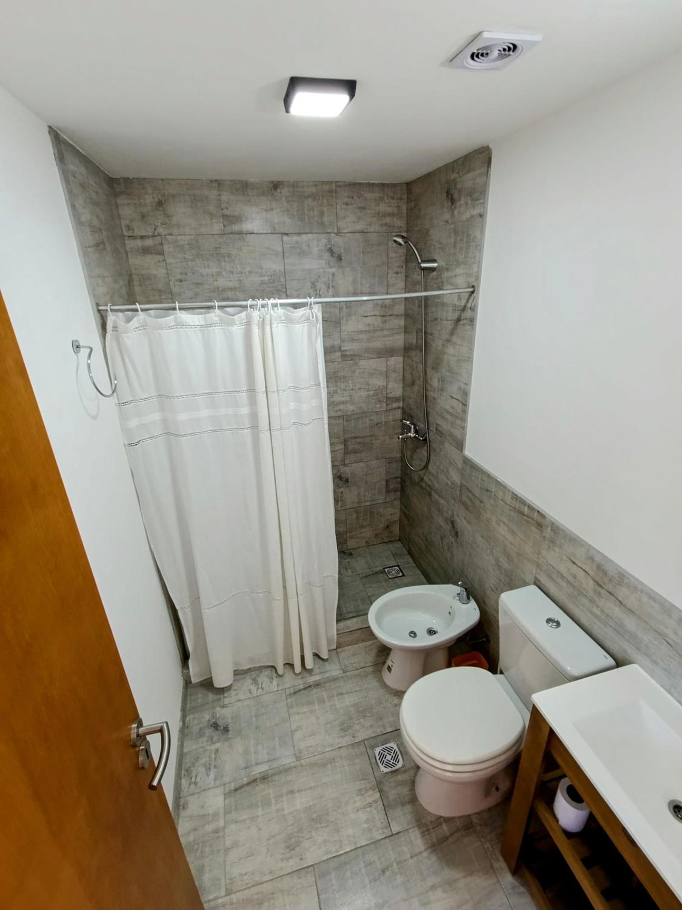 One-Bedroom Apartment photo 3