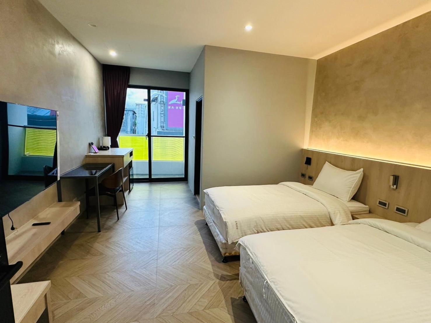 Double or Twin Room with Balcony photo 1
