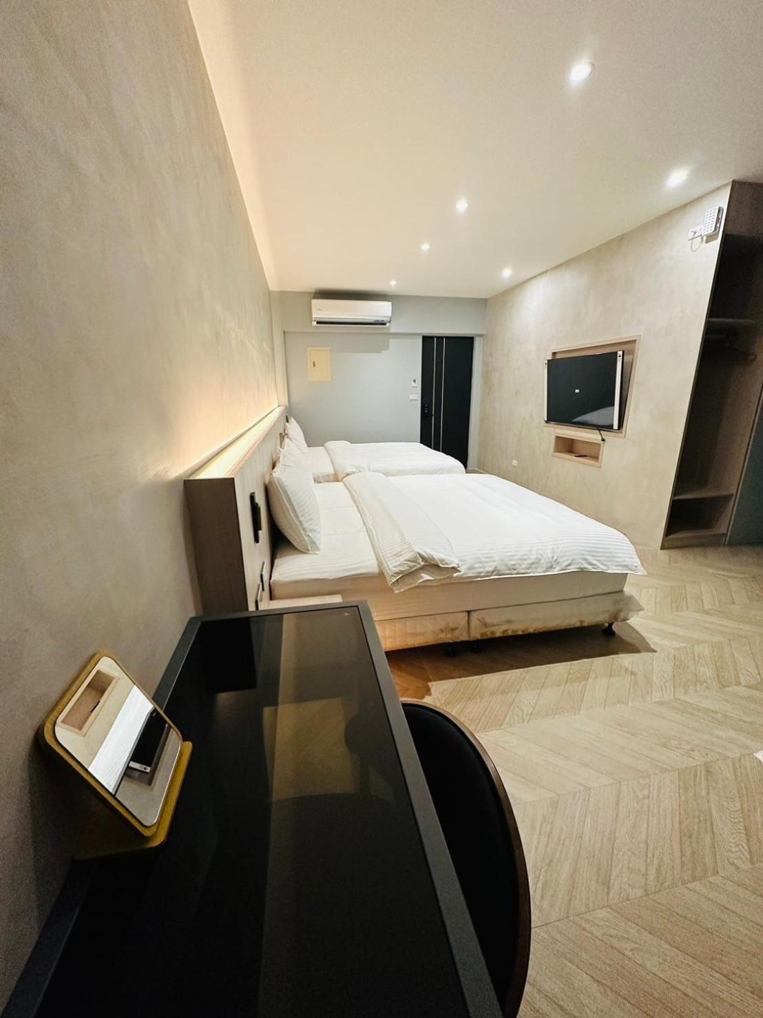 Superior Quadruple Room photo 3