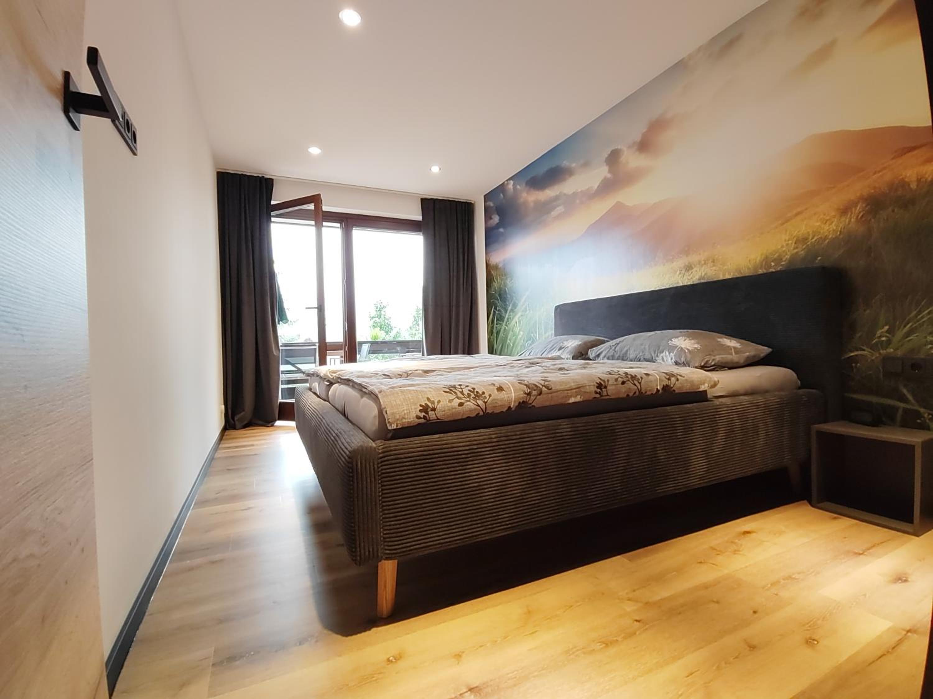 Superior One-Bedroom Apartment with Balcony