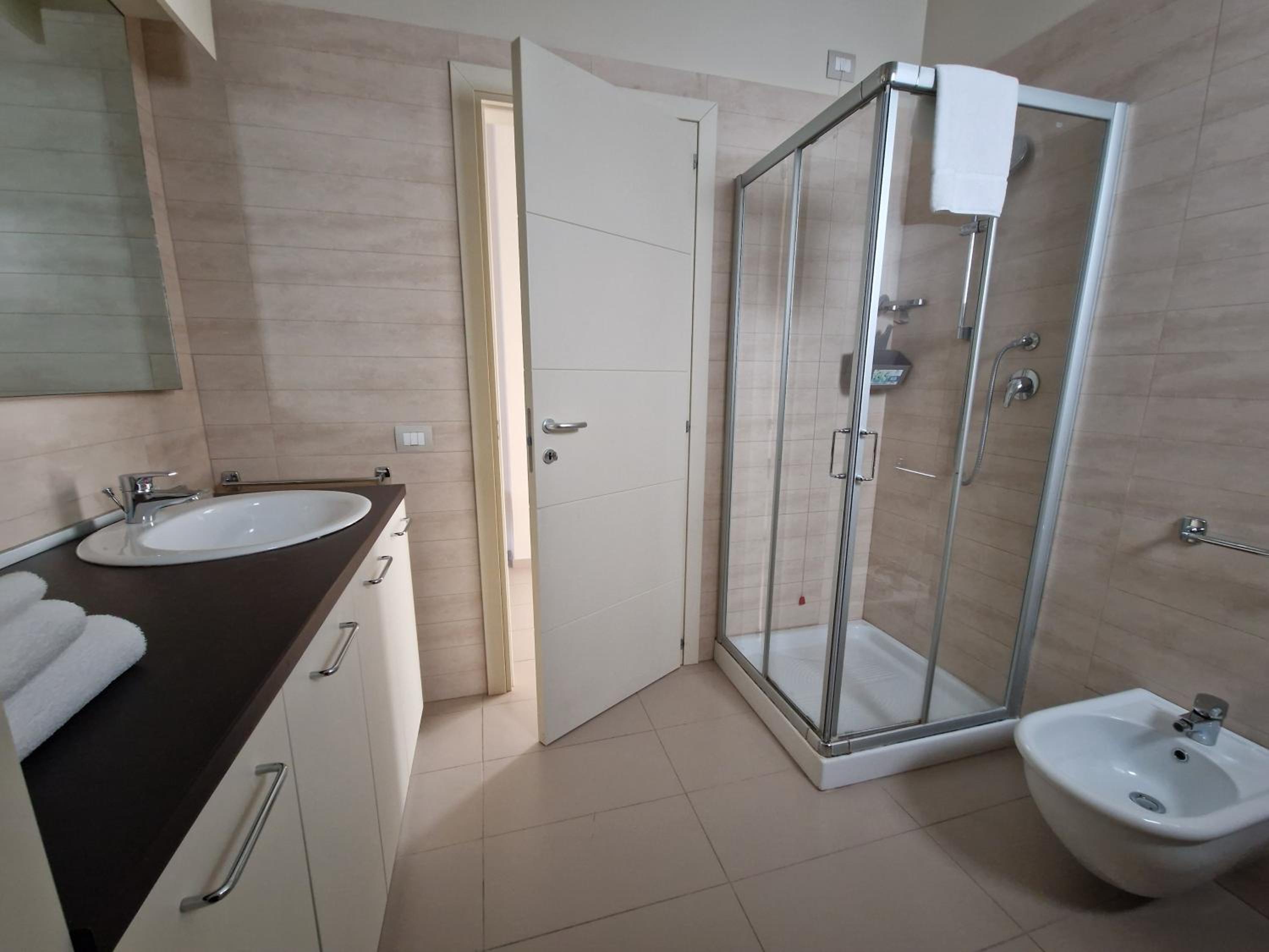 Comfort Triple Room - Photo 22
