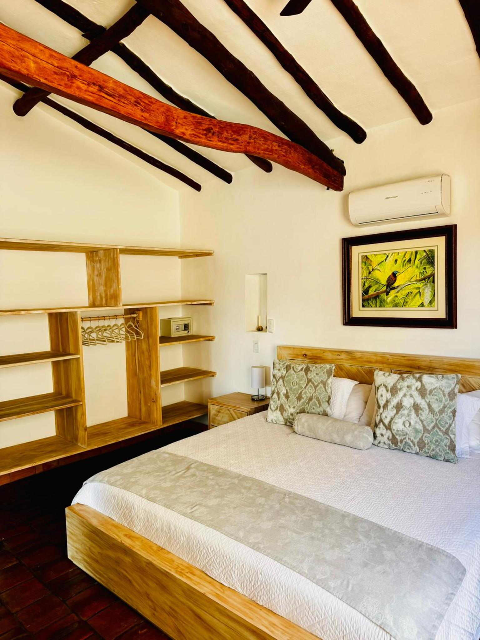 Quadruple Room with Mountain View photo 2