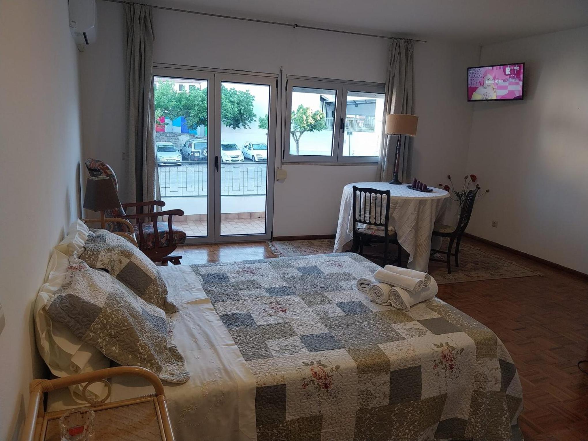 Large Double Room photo 1