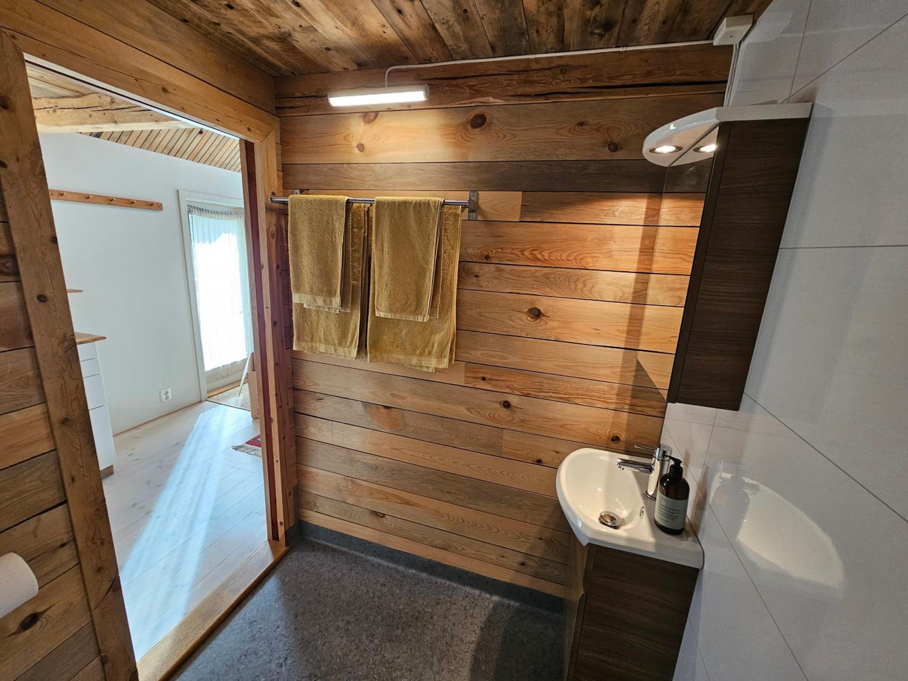 One-Bedroom House photo 3