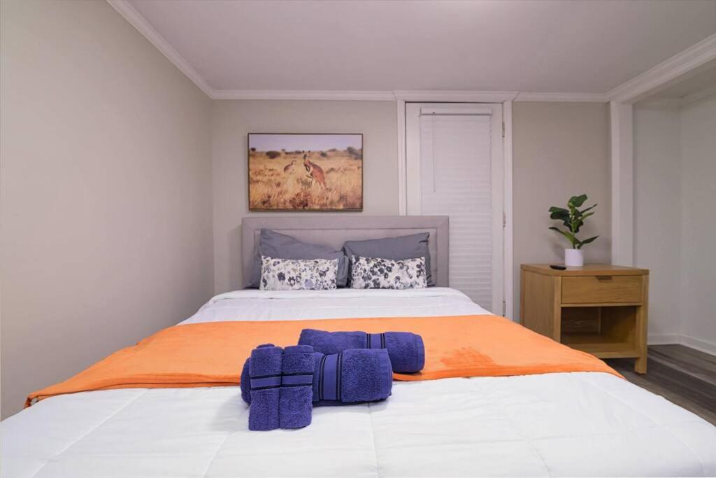 Three-Bedroom House photo 1