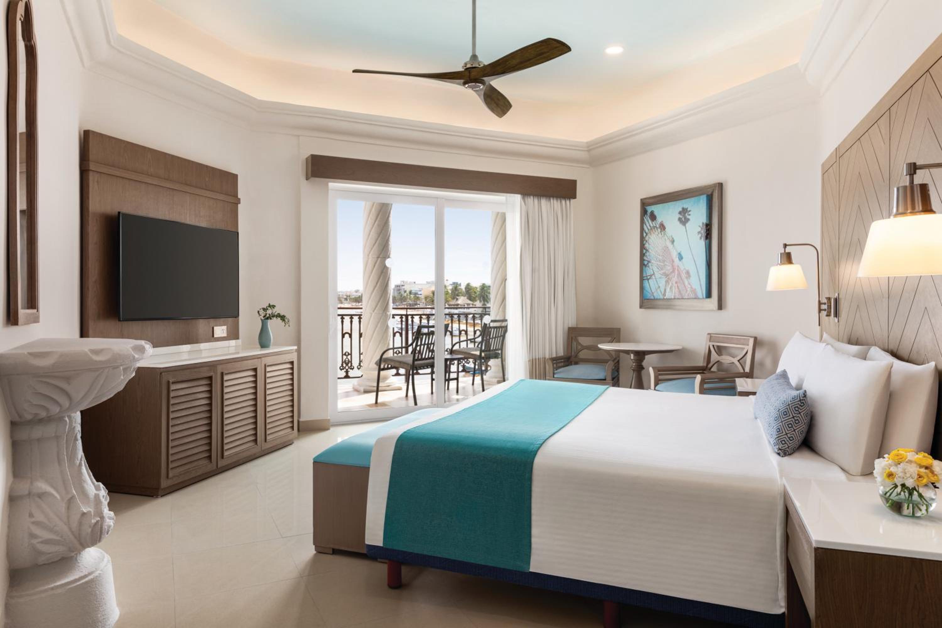 Junior Suite 1 King Bed, Oceanview  - Photo 12
