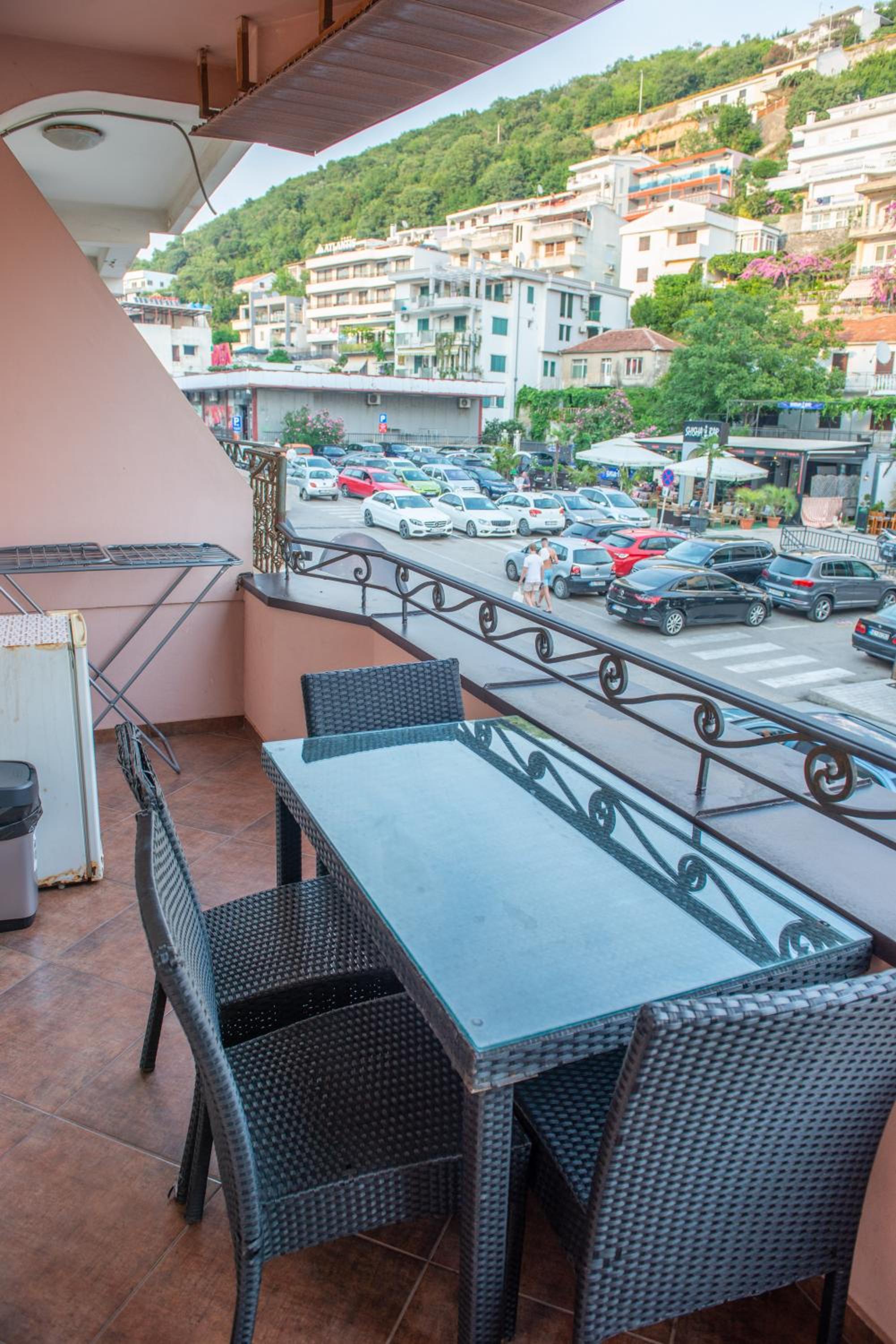 Triple Room with City View