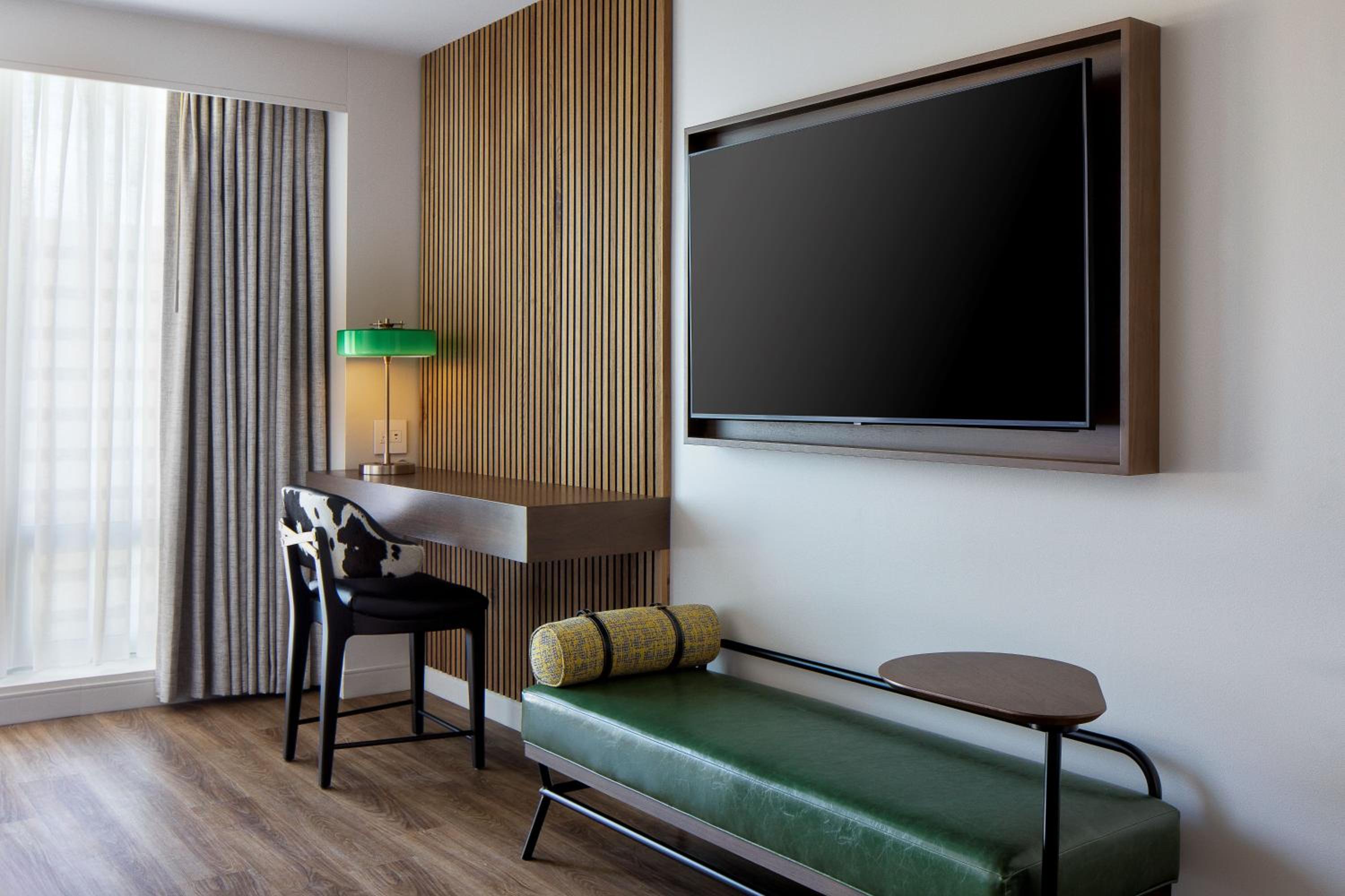 Pure Wellness King Room - Photo 7