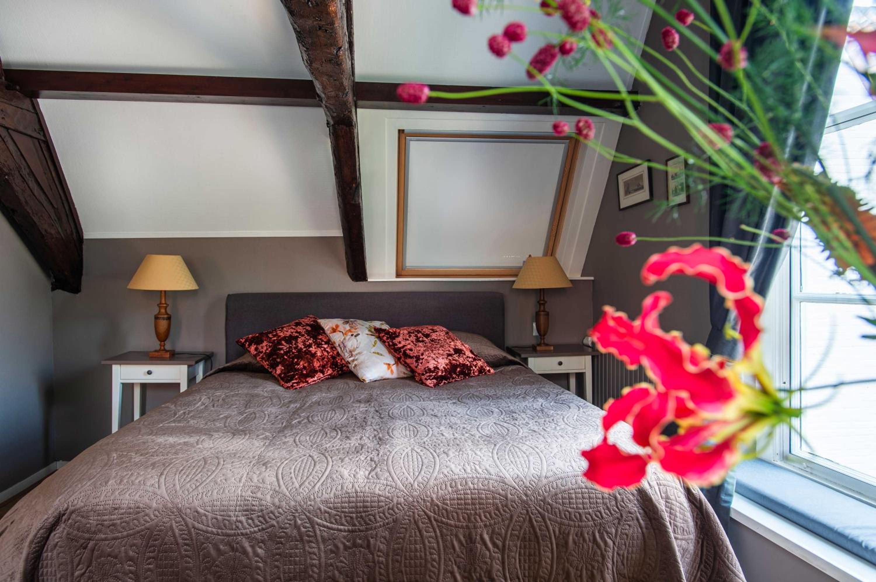 Queen Room - Photo 24