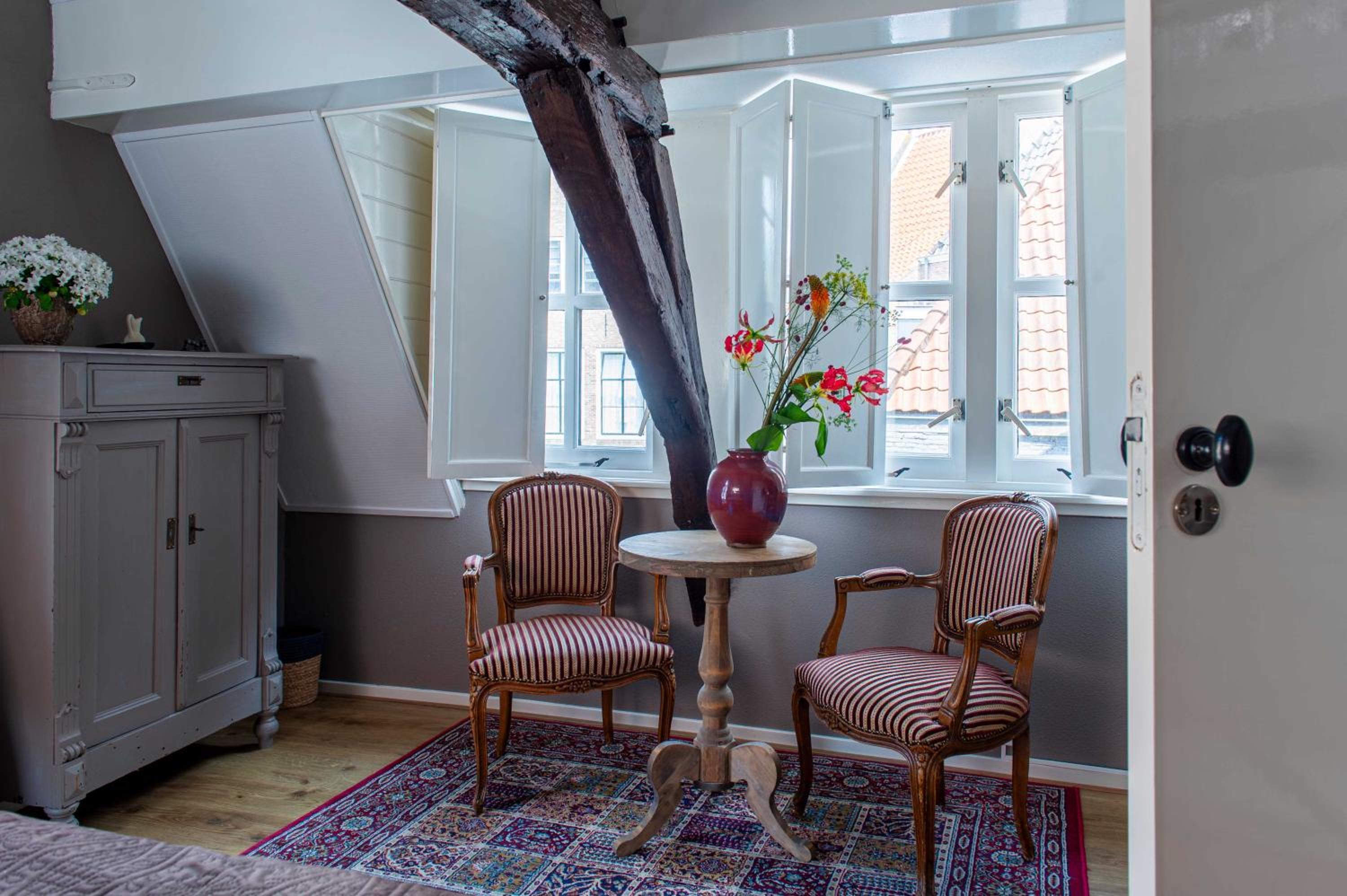 Queen Room - Photo 27