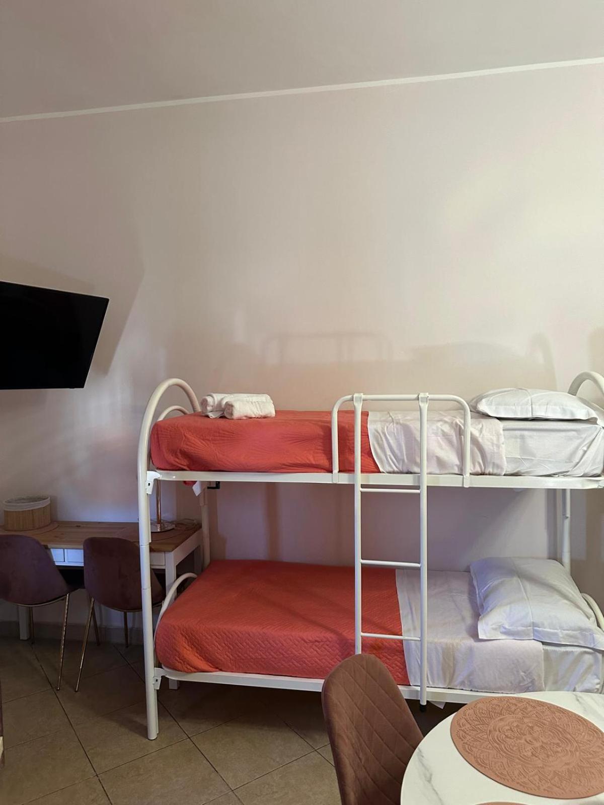 Quadruple Room with Bathroom photo 1