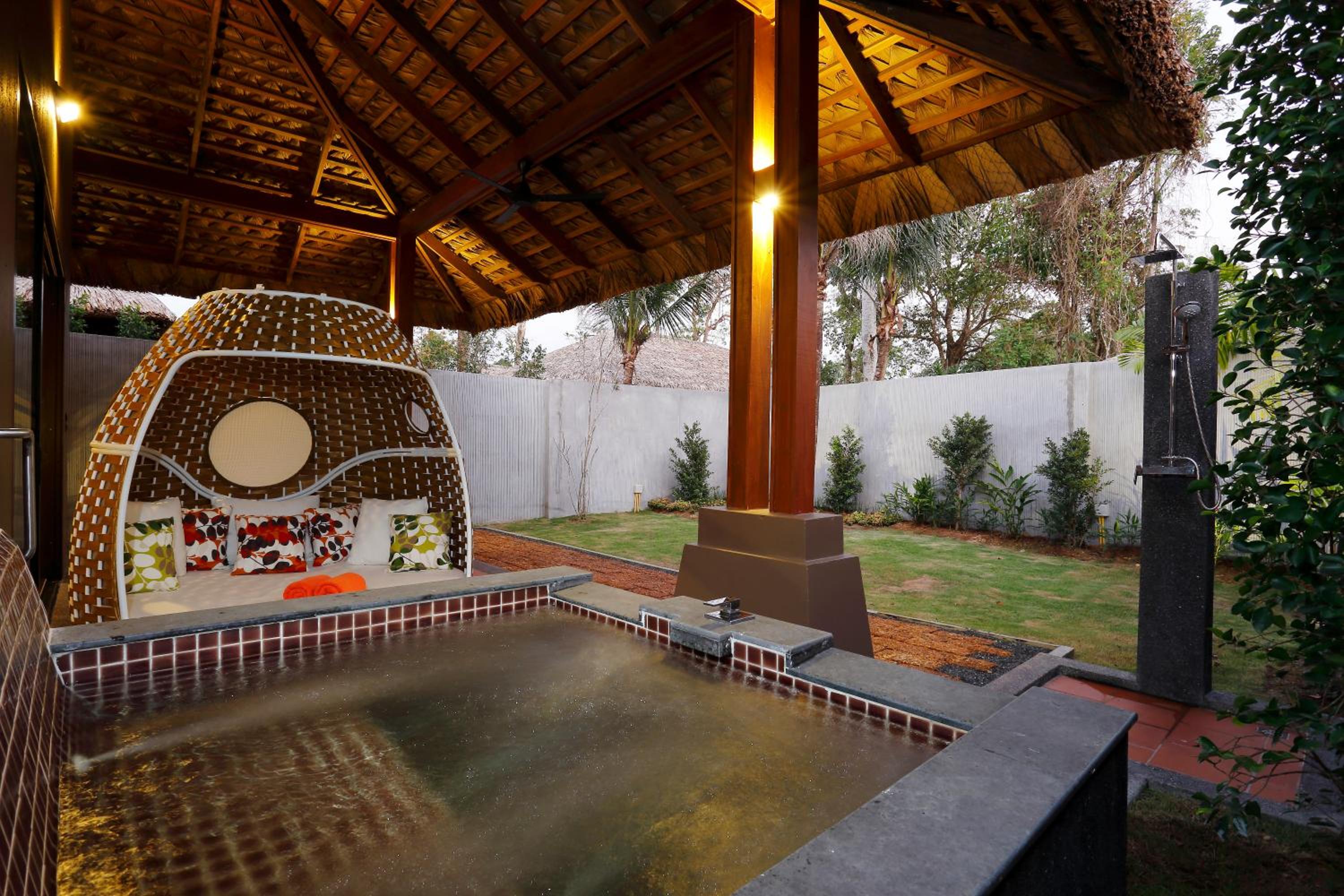 Villa Elite with Jacuzzi - Photo 9