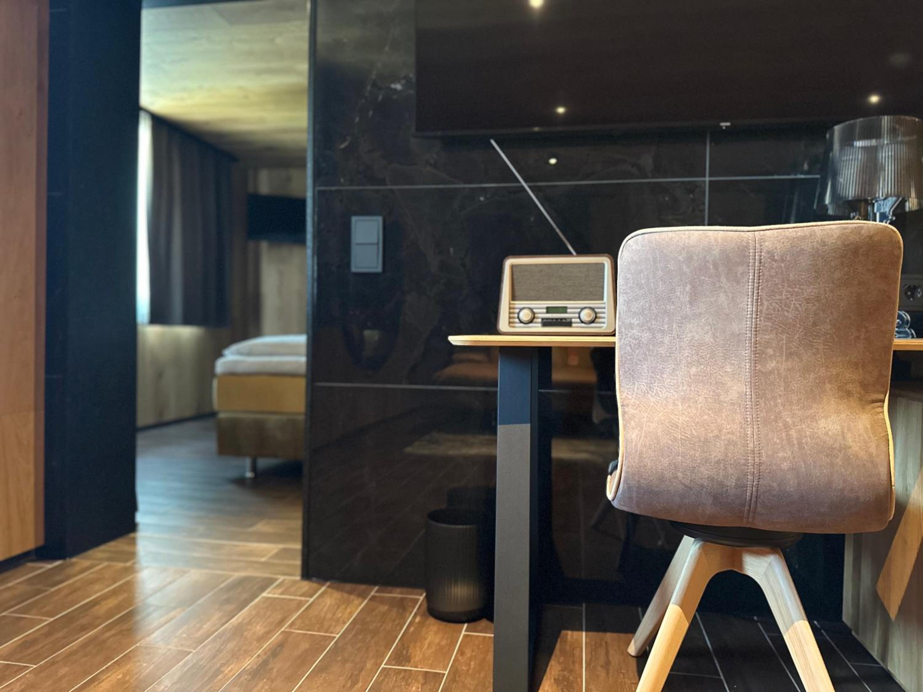Junior Suite - Photo 13