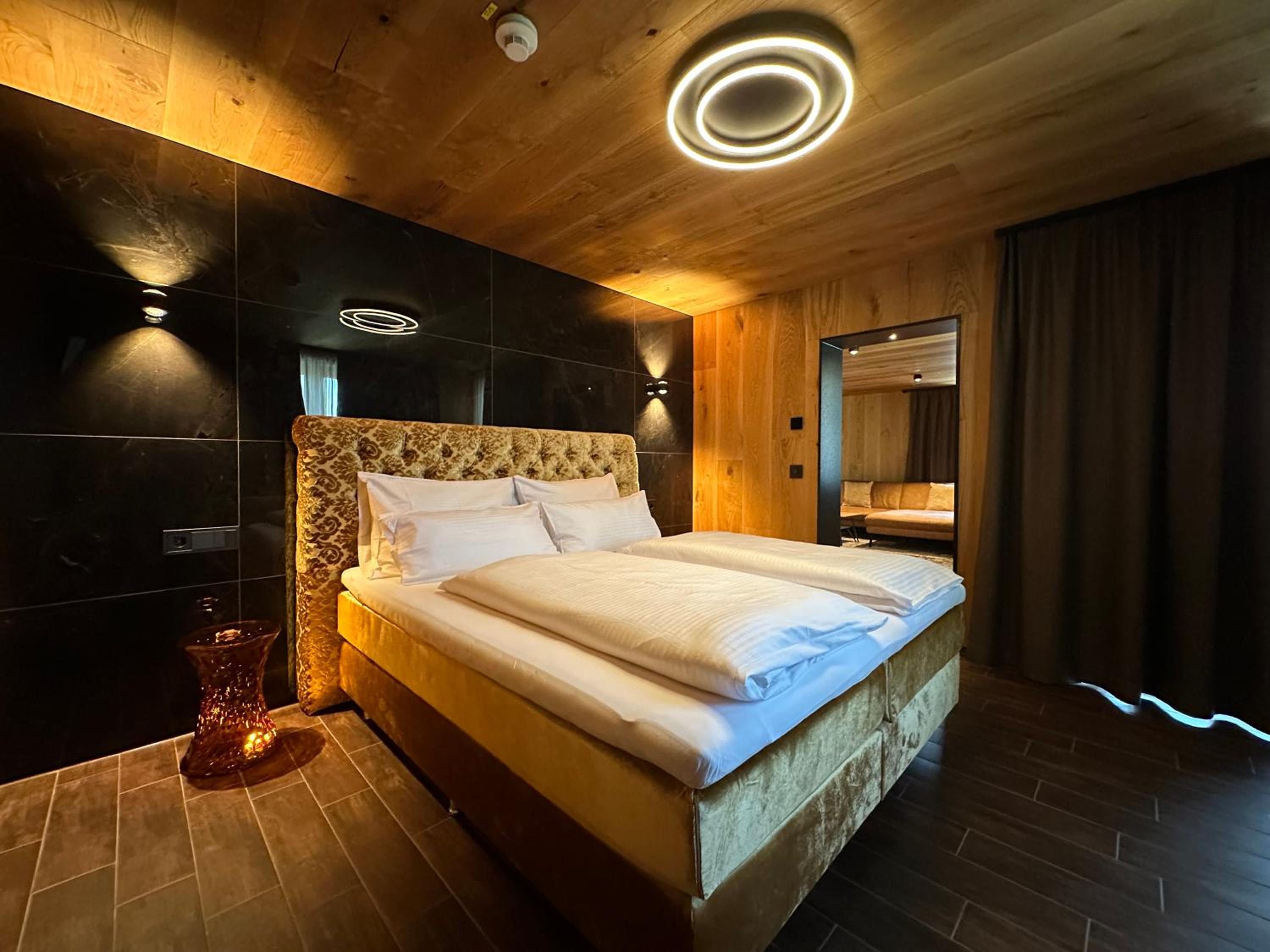 Junior Suite - Photo 1