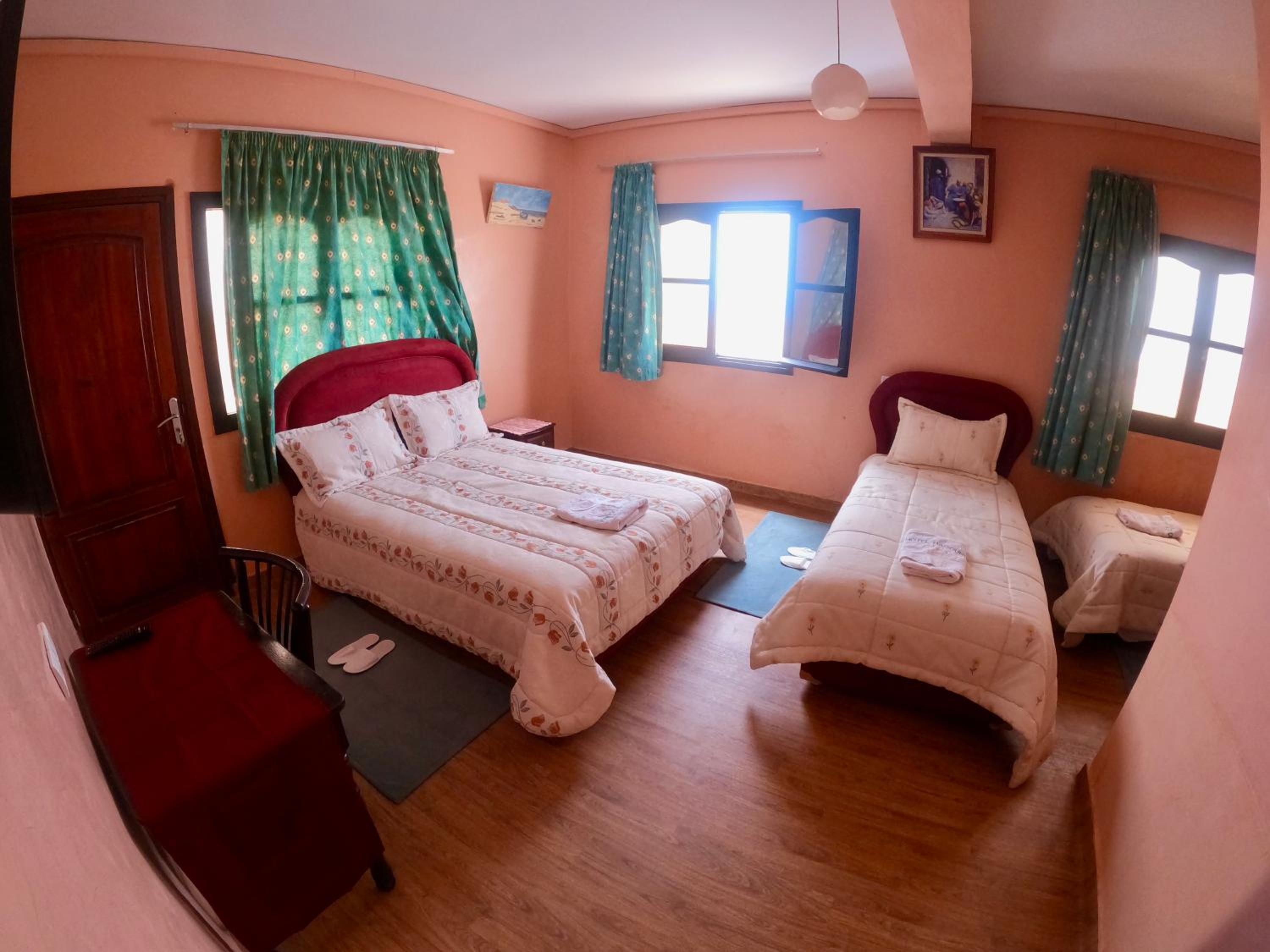 Triple Room with Sea View - Photo 3