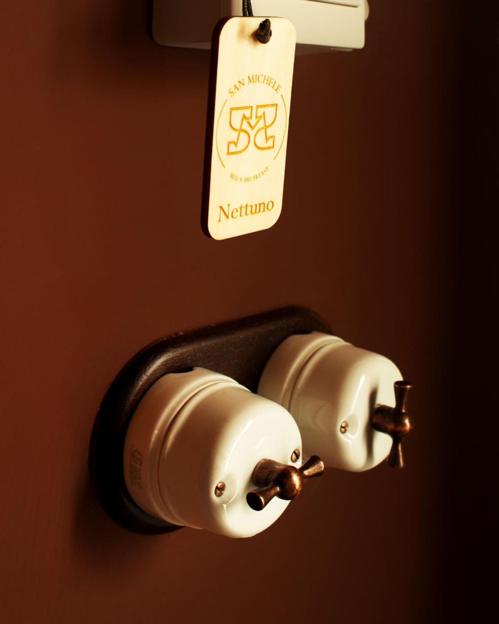 Deluxe Family Suite - Photo 3