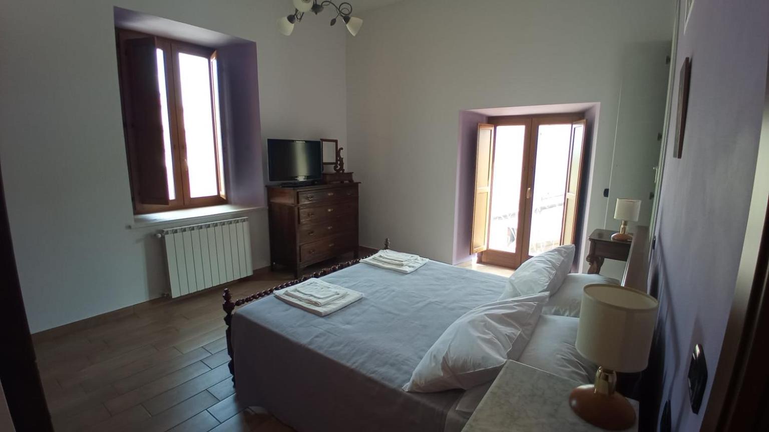Two-Bedroom House photo 2