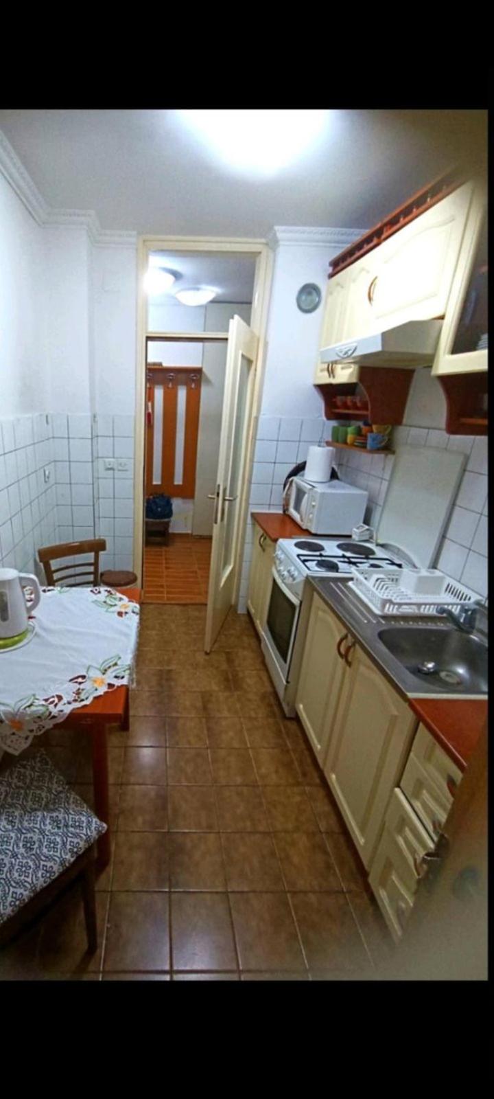 One-Bedroom Apartment photo 3