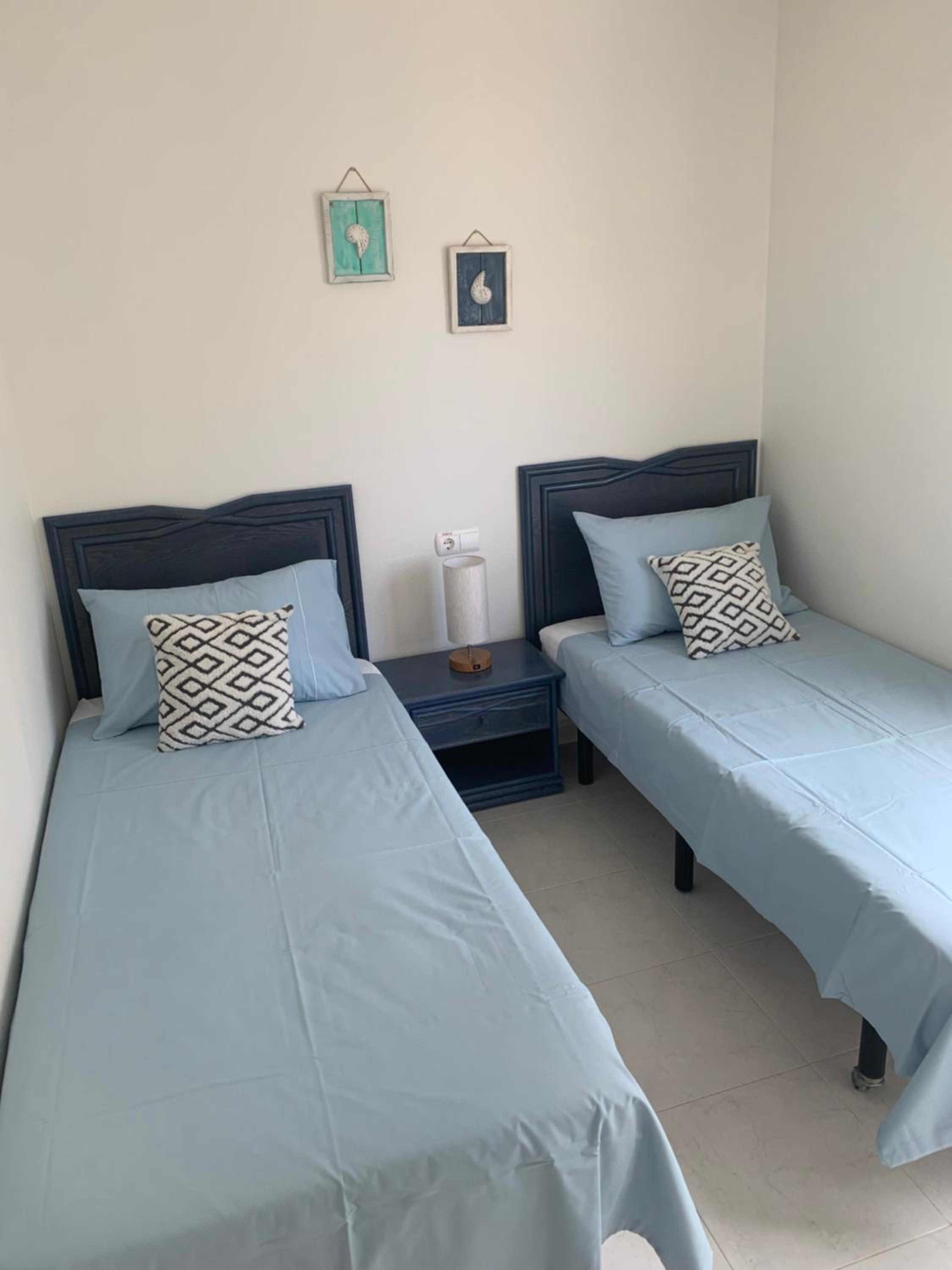 Apartamento de tres habitaciones con vista al mar