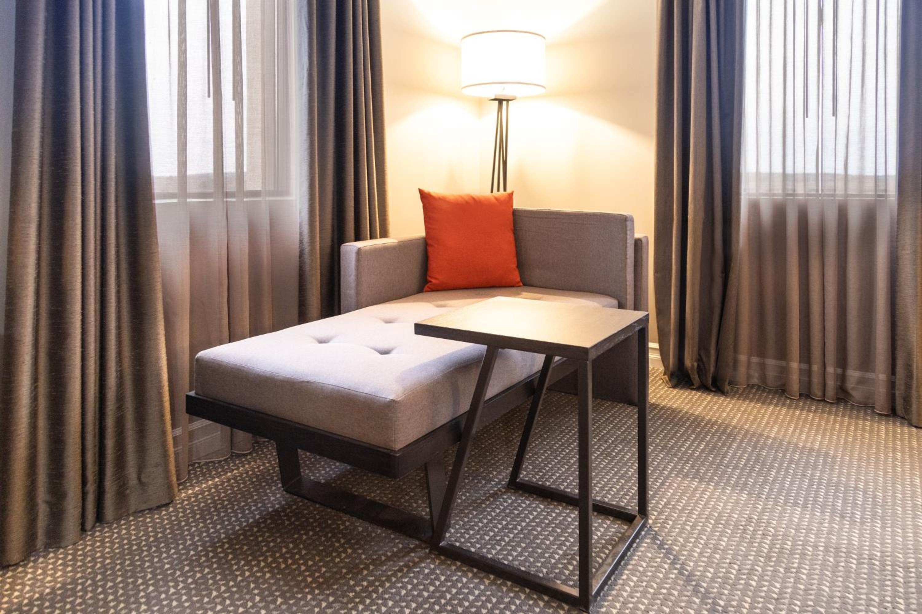 Premium King Room with River View - Photo 1