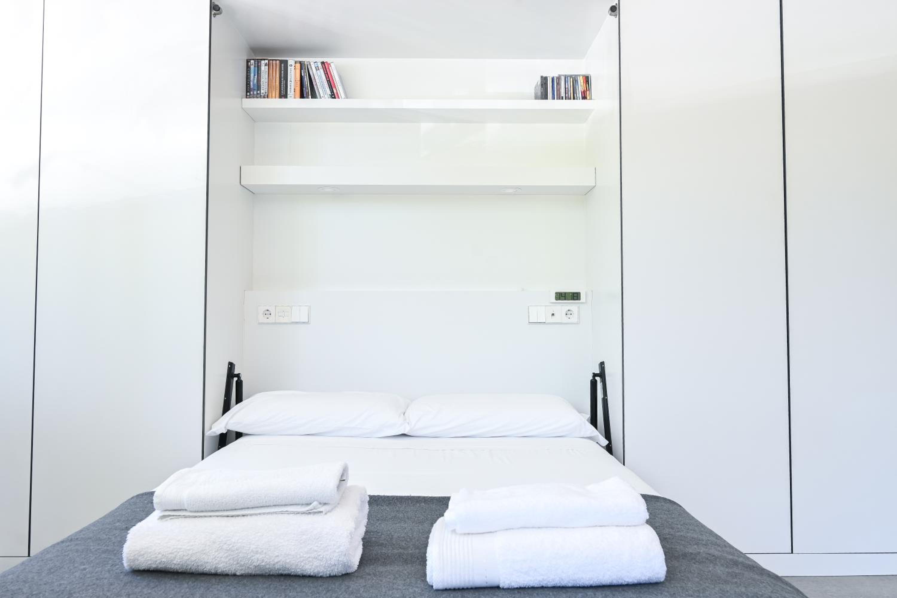 Apartment photo 2