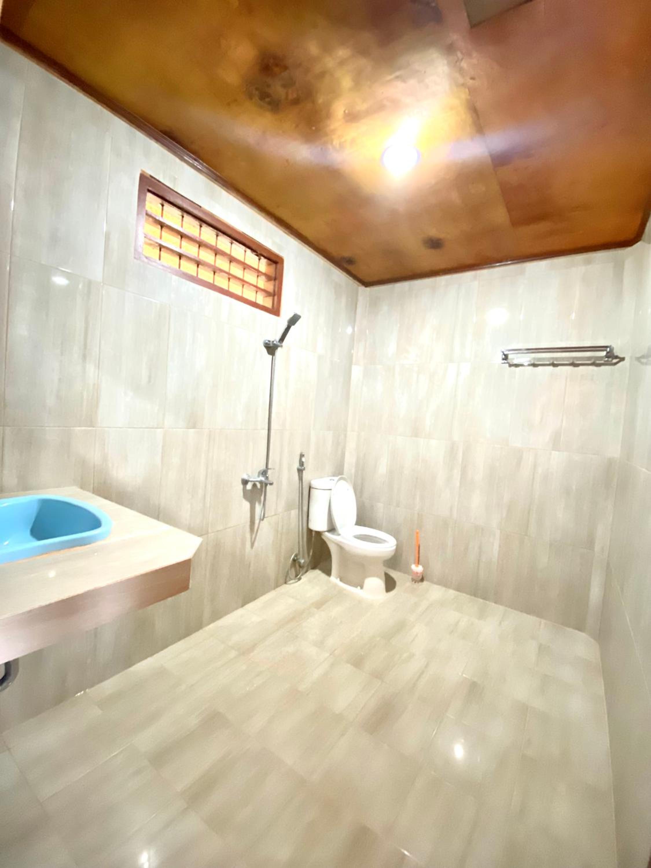 Superior Double Room with Lake View - Photo 7