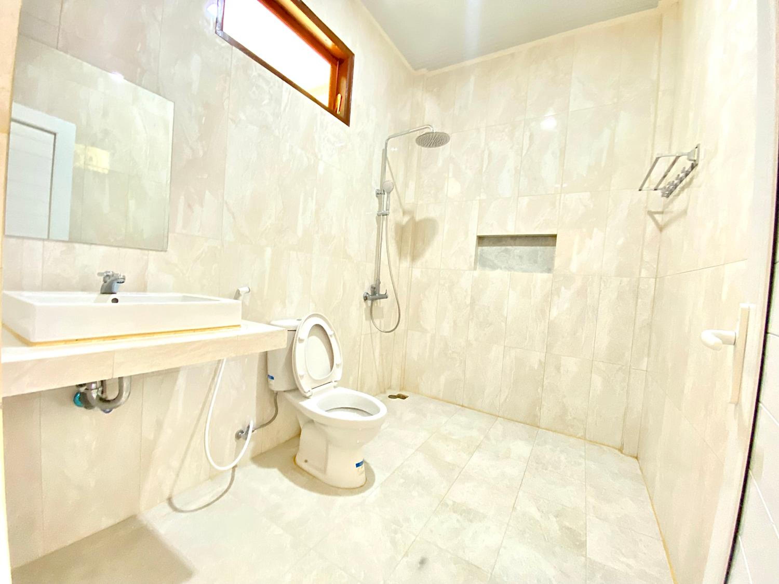 Deluxe Double Room with Lake View - Photo 7