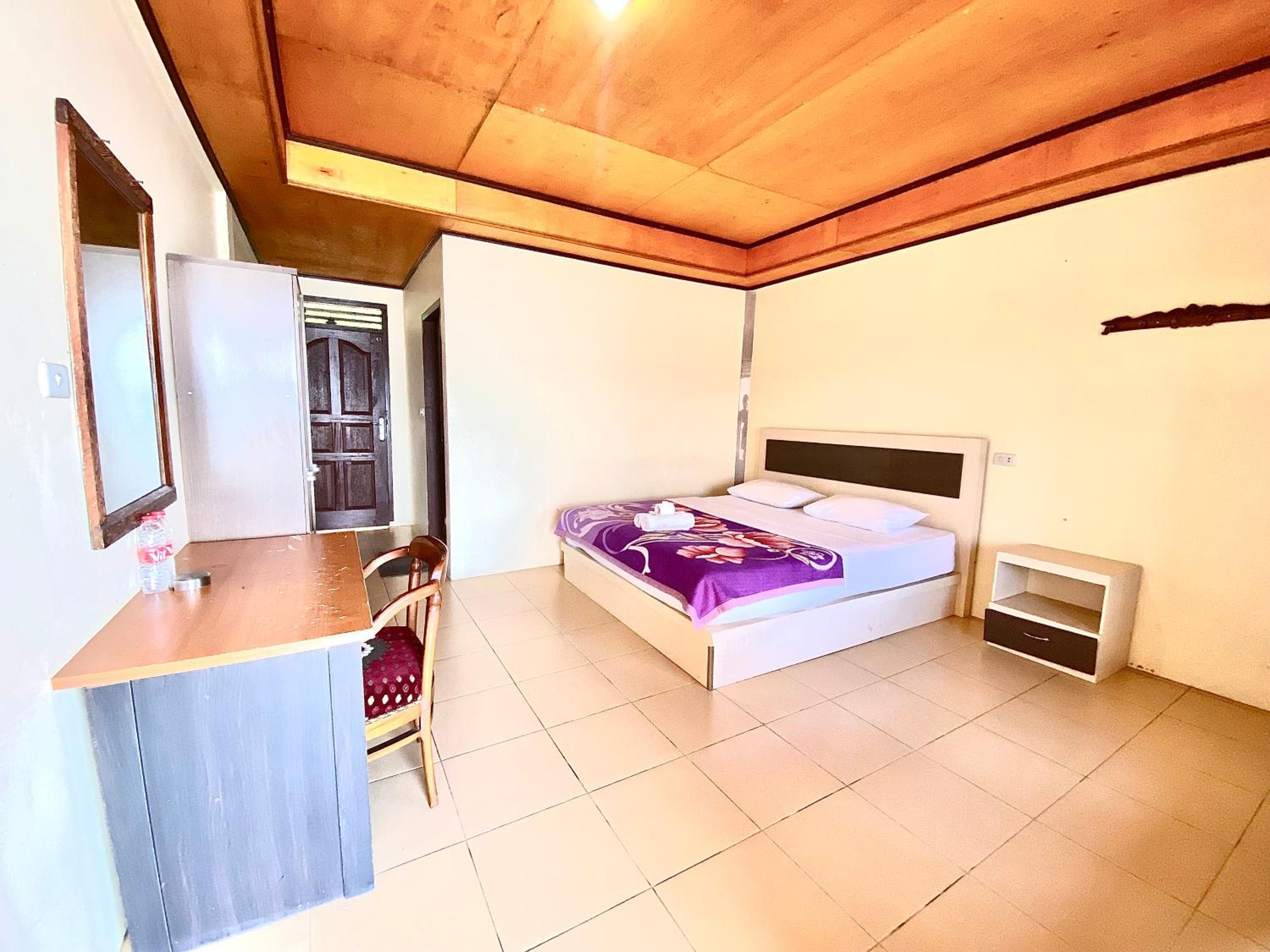 Superior Double Room with Lake View - Photo 5
