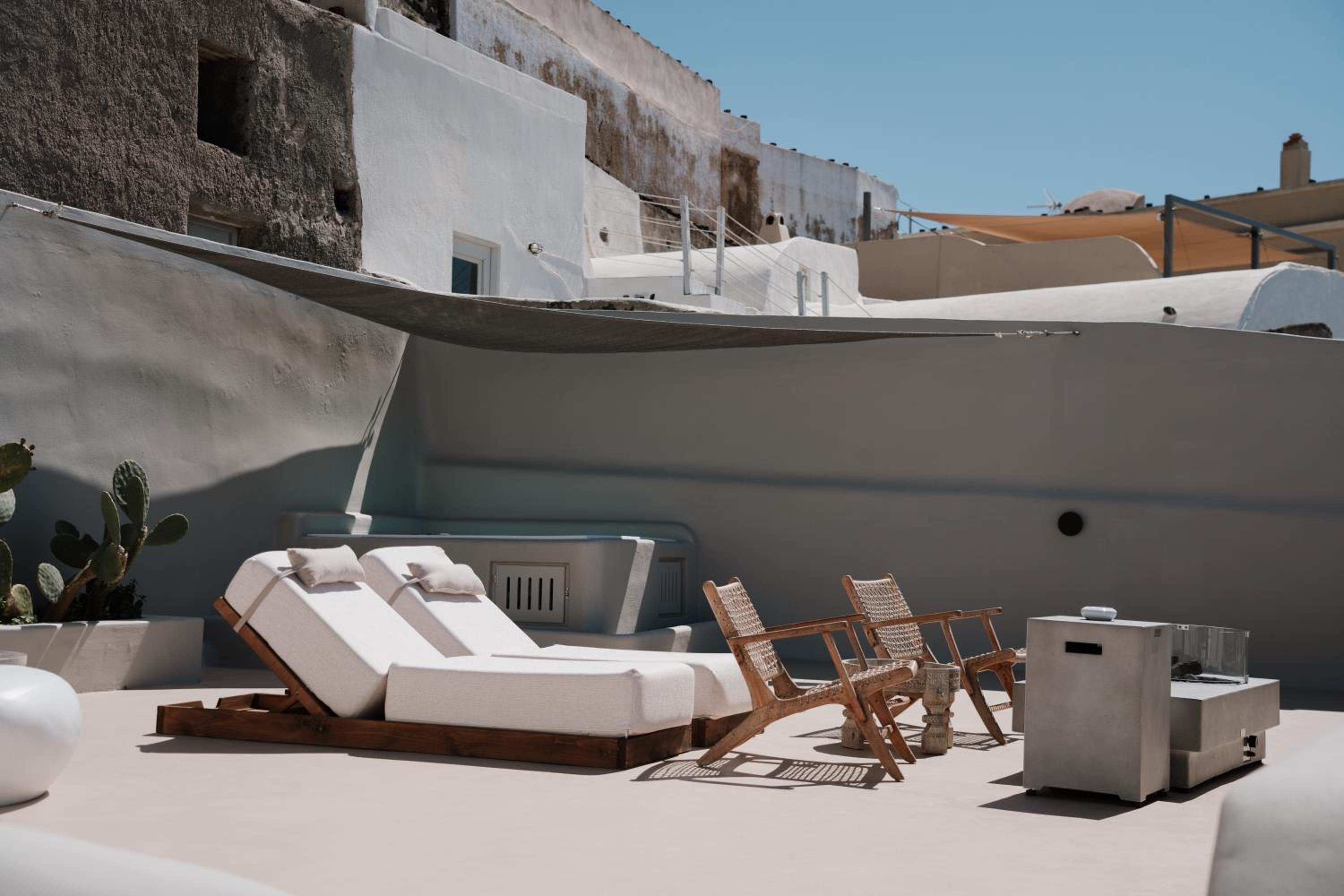 Canava Suite with Caldera View & Outdoor Heated Tub - Photo 21