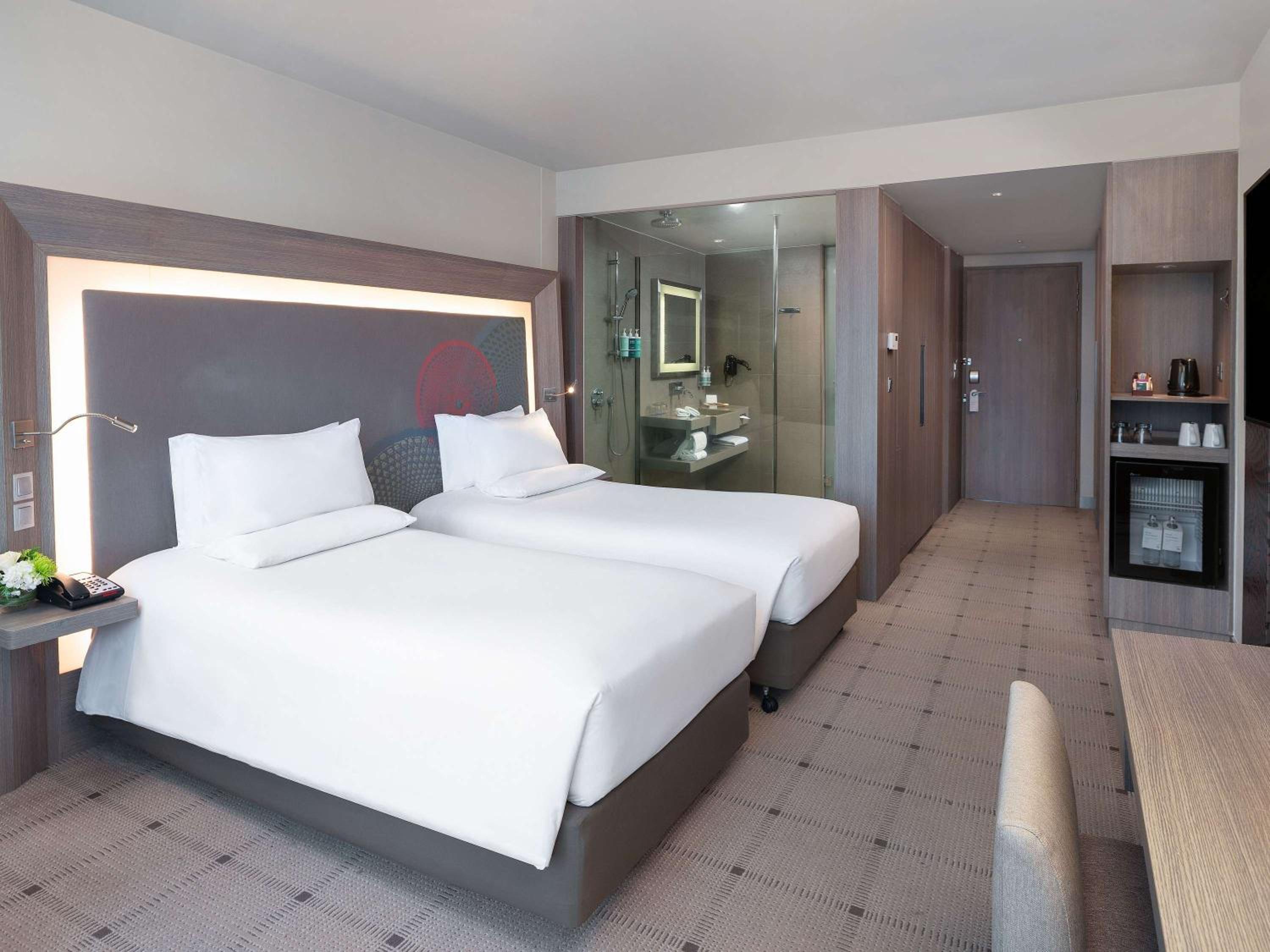 Deluxe Twin Room with City View