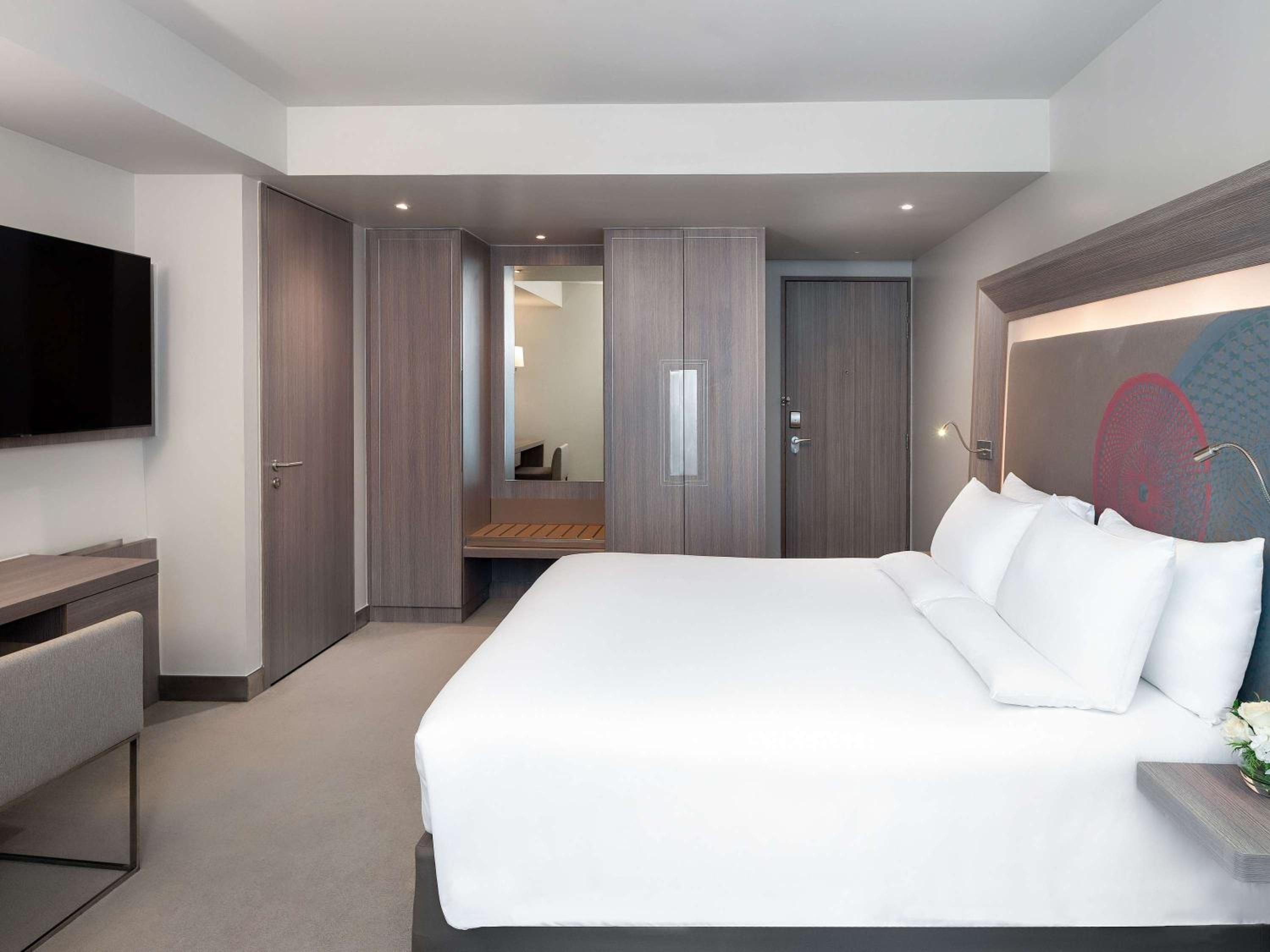 Standard Double Room with City View